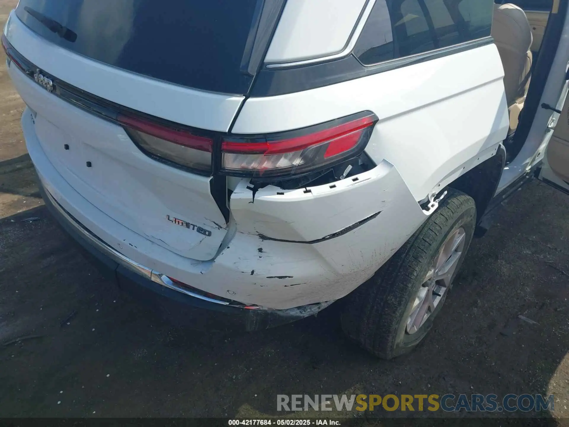 6 Photograph of a damaged car 1C4RJHBG0N8521421 JEEP GRAND CHEROKEE 2022