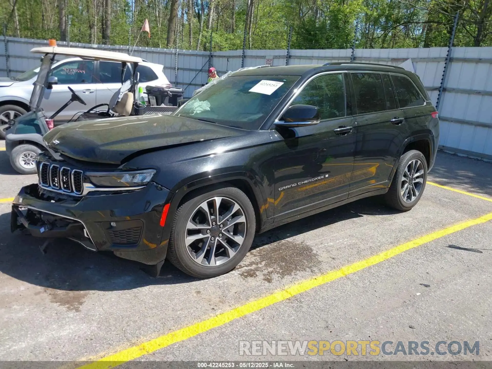 2 Photograph of a damaged car 1C4RJHDG2N8636129 JEEP GRAND CHEROKEE 2022