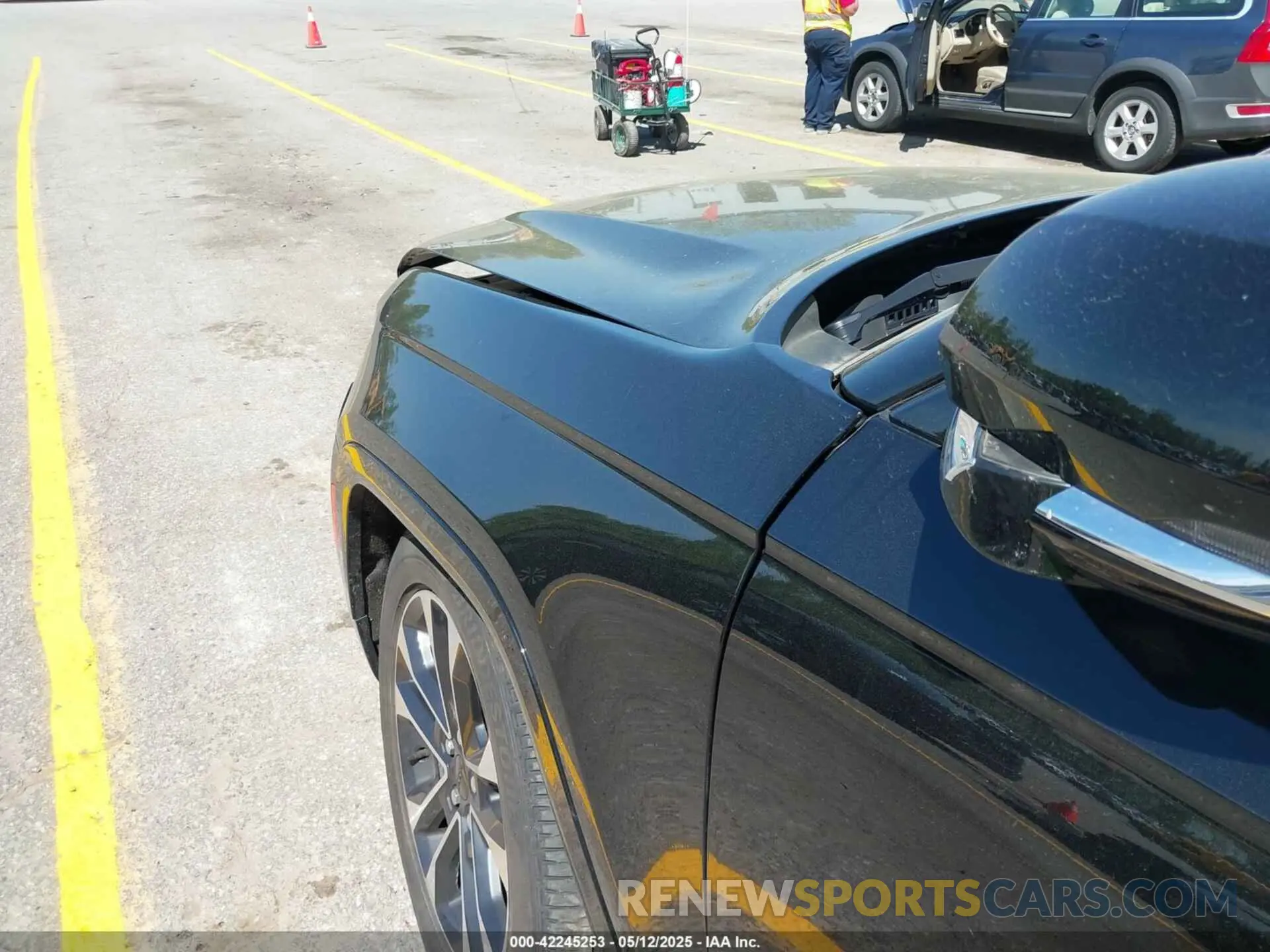 20 Photograph of a damaged car 1C4RJHDG2N8636129 JEEP GRAND CHEROKEE 2022