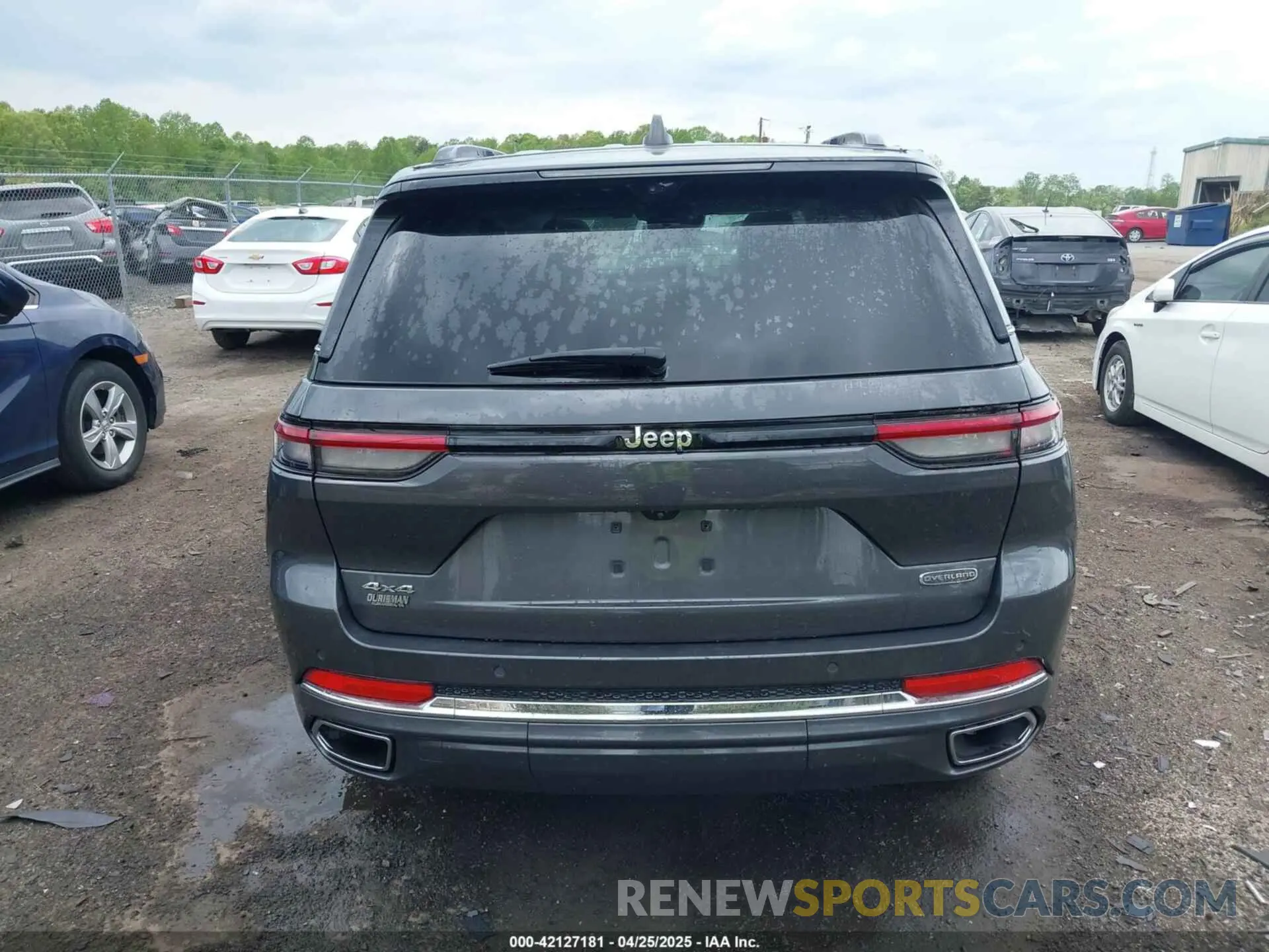 16 Photograph of a damaged car 1C4RJHDG5N8544397 JEEP GRAND CHEROKEE 2022
