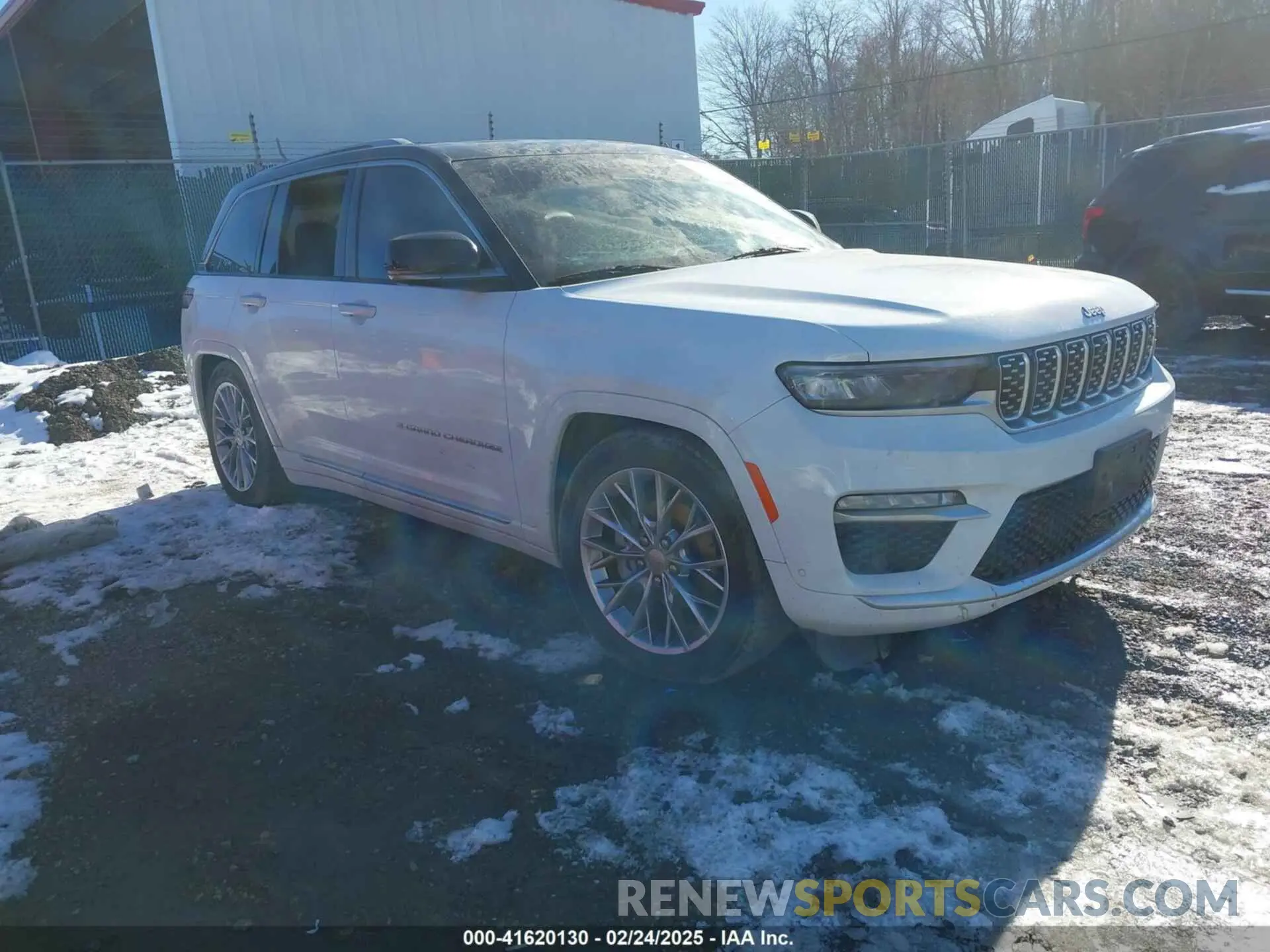 1 Photograph of a damaged car 1C4RJHEG1N8628389 JEEP GRAND CHEROKEE 2022