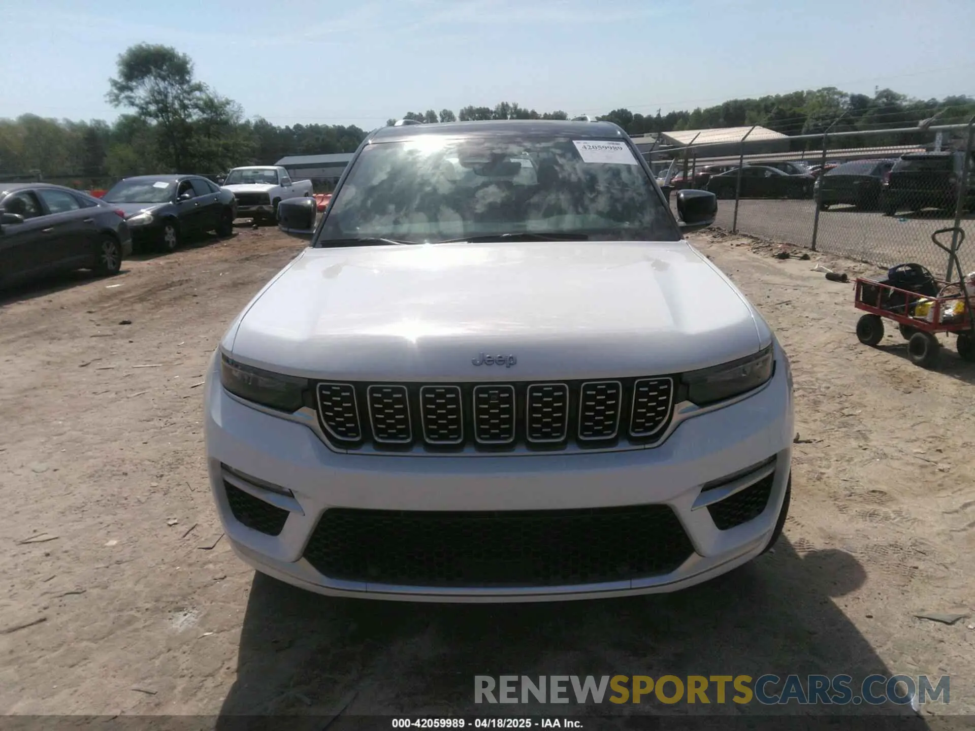 12 Photograph of a damaged car 1C4RJHEG8N8588988 JEEP GRAND CHEROKEE 2022