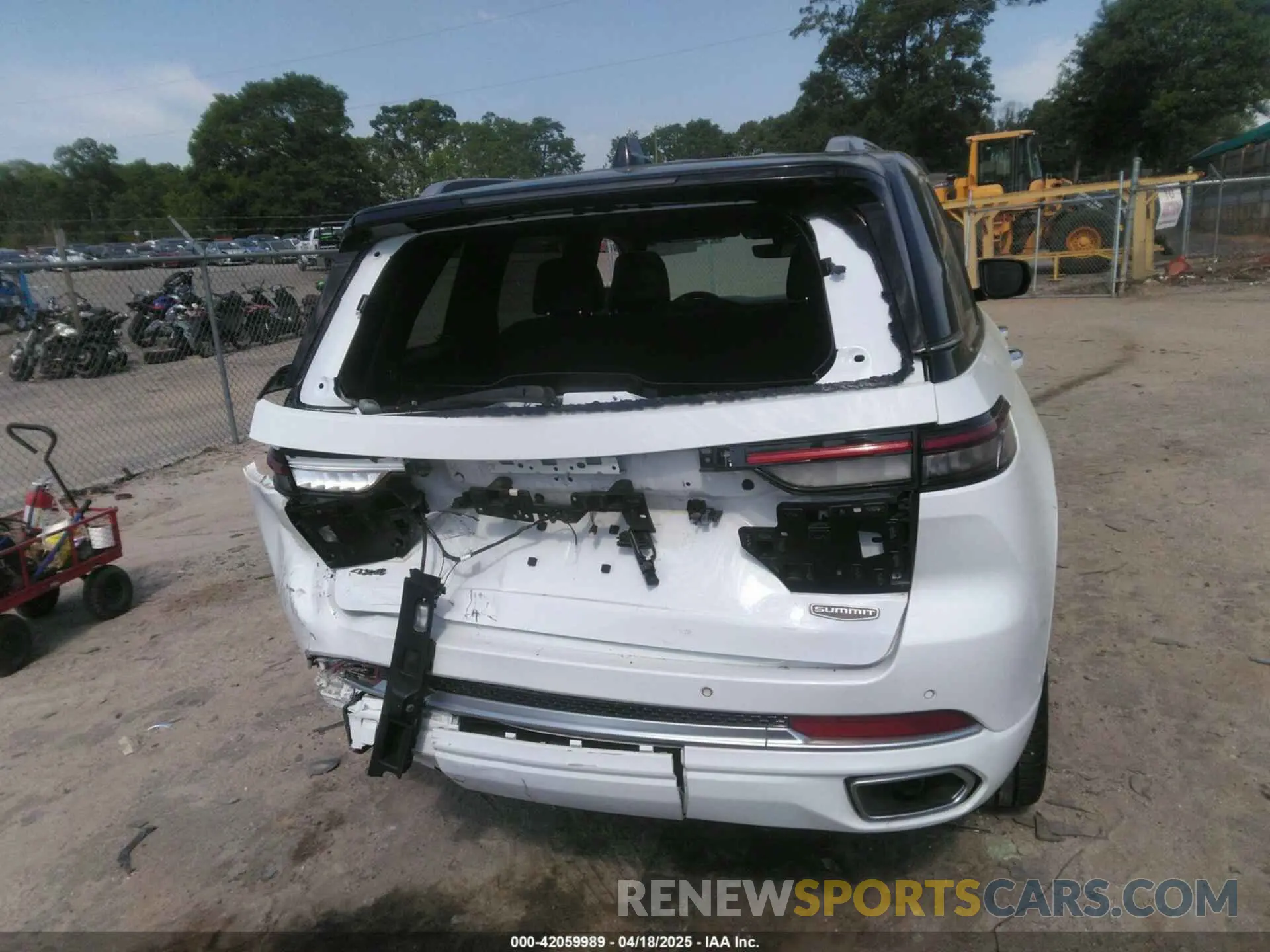 16 Photograph of a damaged car 1C4RJHEG8N8588988 JEEP GRAND CHEROKEE 2022