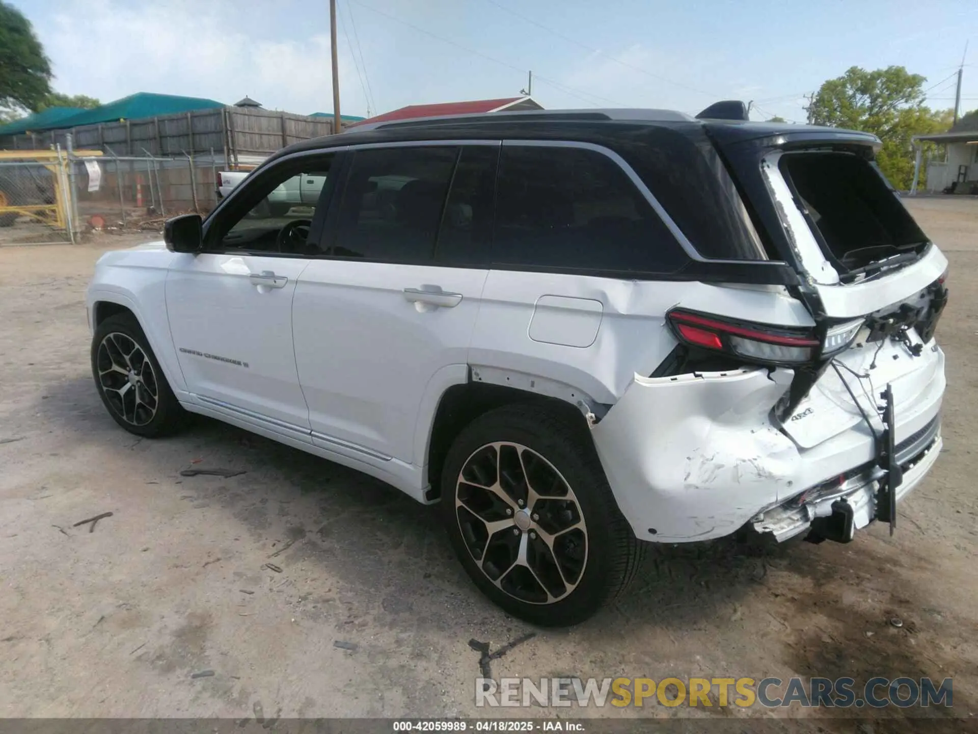3 Photograph of a damaged car 1C4RJHEG8N8588988 JEEP GRAND CHEROKEE 2022