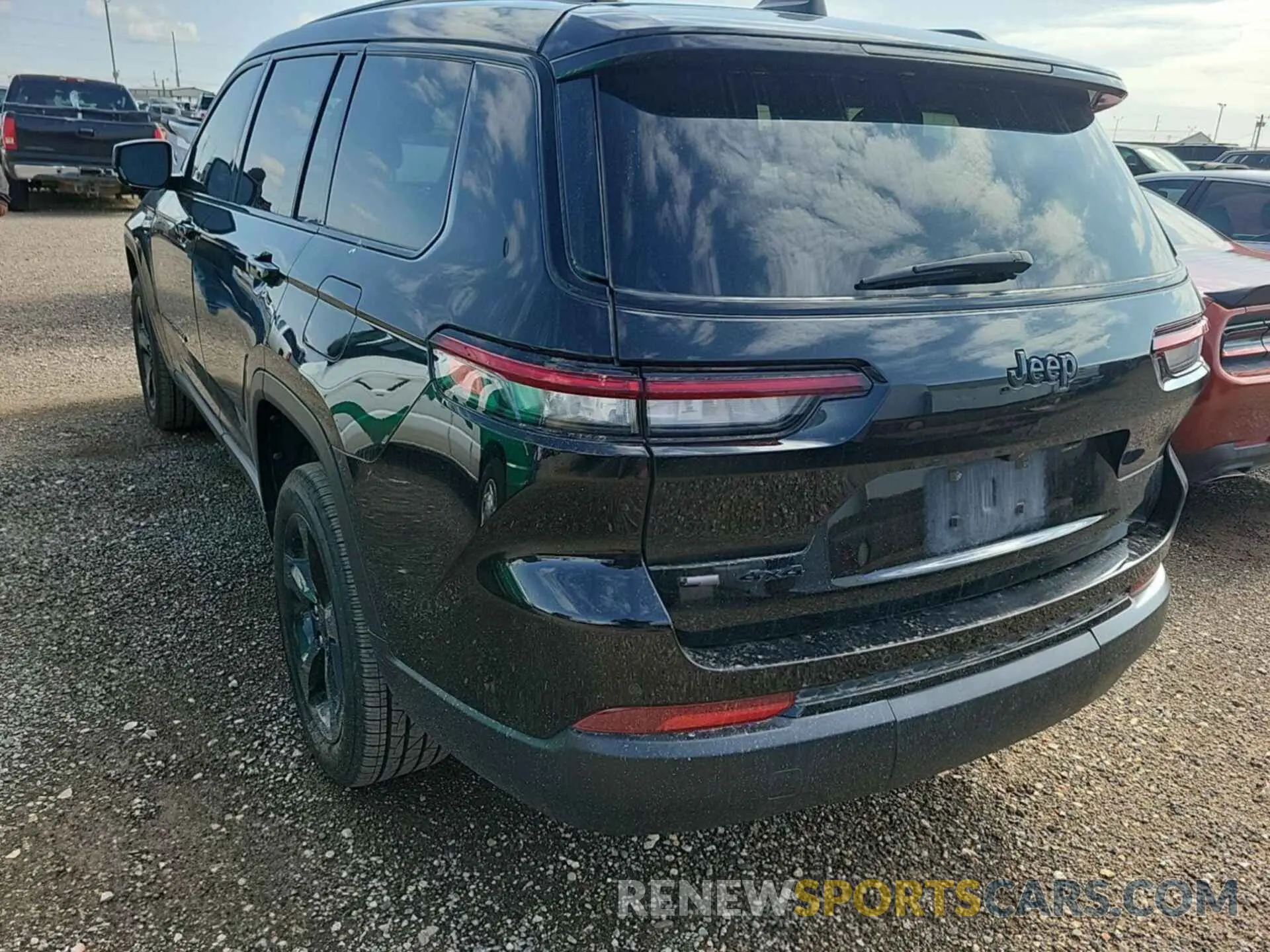 16 Photograph of a damaged car 1C4RJKAG5N8554168 JEEP GRAND CHEROKEE 2022