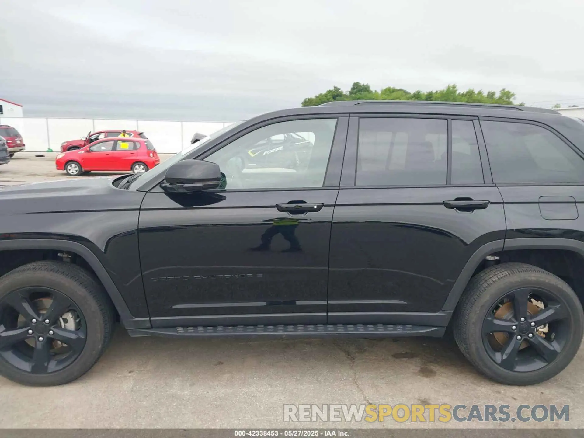 14 Photograph of a damaged car 1C4RJGAG8PC648073 JEEP GRAND CHEROKEE 2023