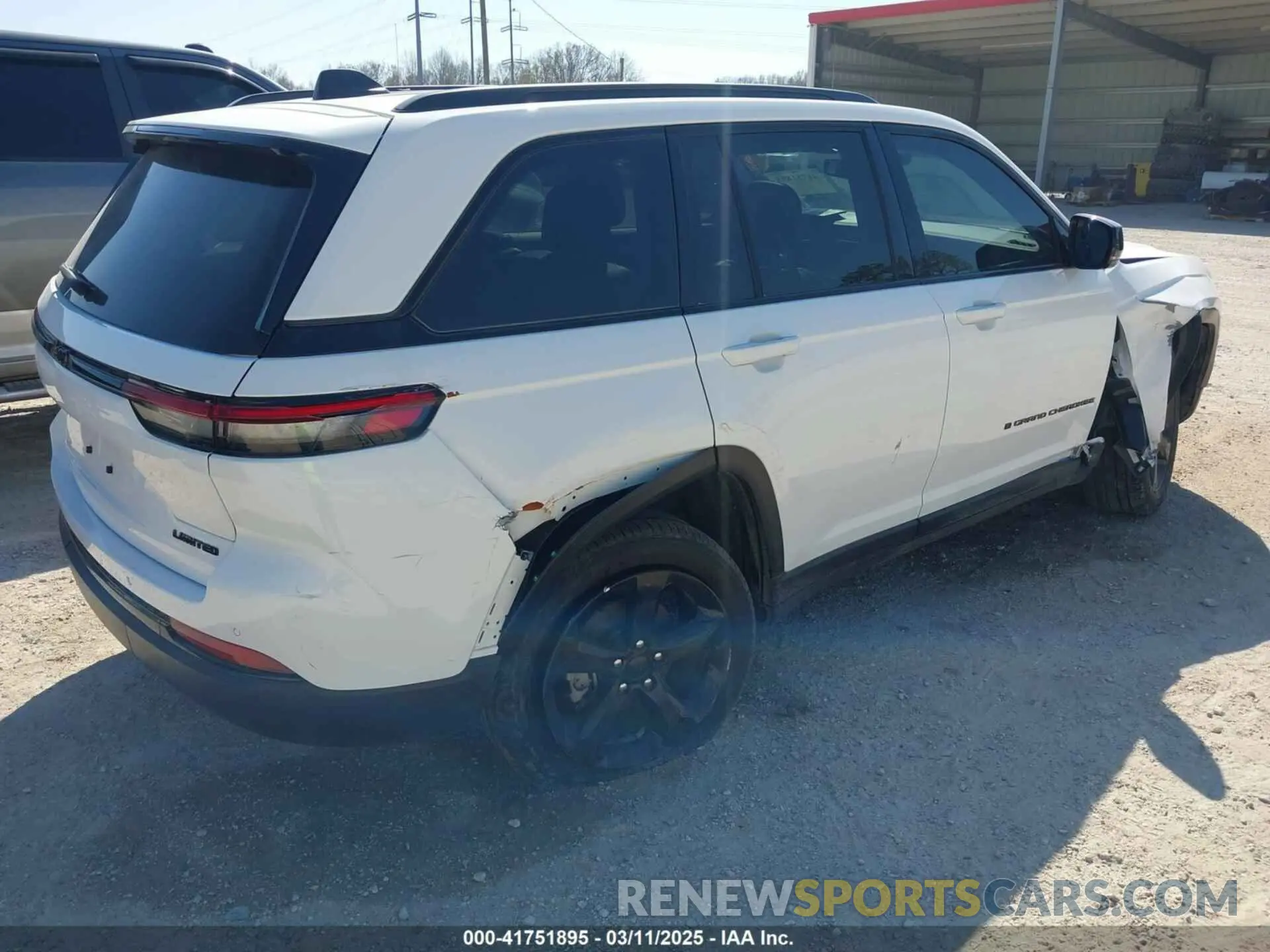 4 Photograph of a damaged car 1C4RJGBG0PC511918 JEEP GRAND CHEROKEE 2023