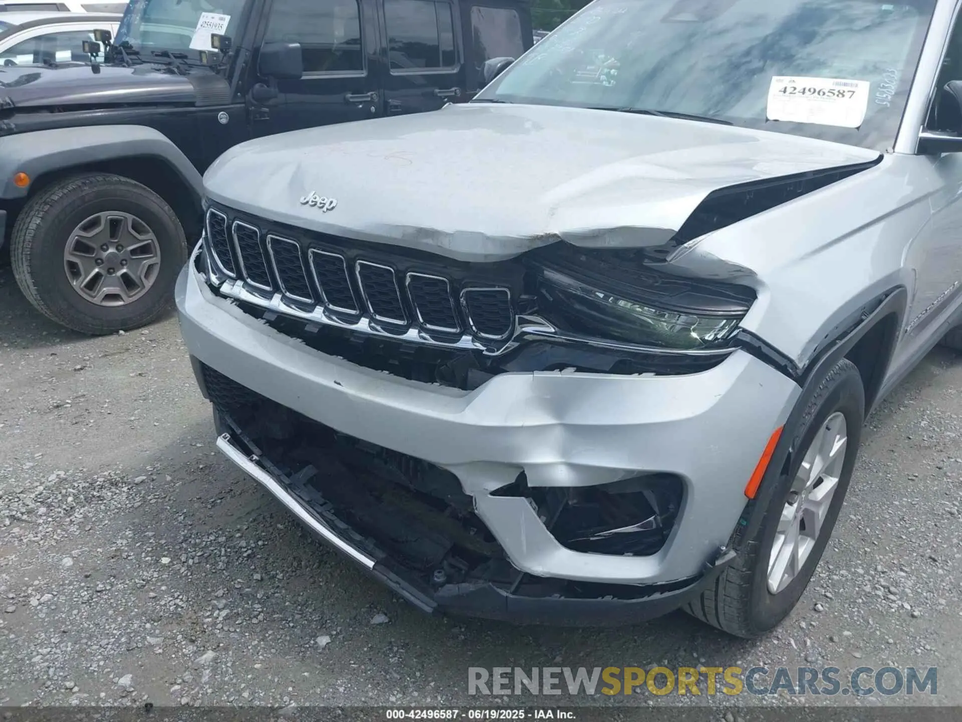 6 Photograph of a damaged car 1C4RJGBG1PC587289 JEEP GRAND CHEROKEE 2023