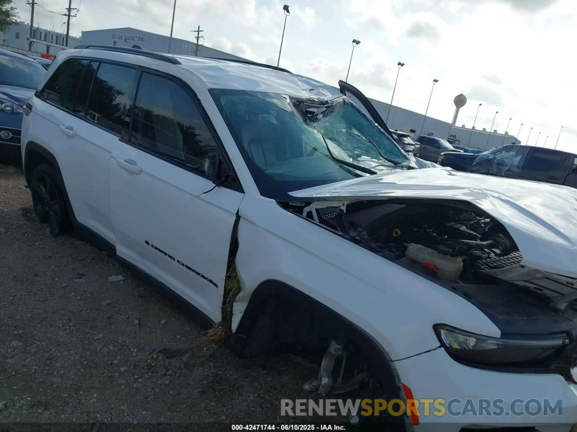 6 Photograph of a damaged car 1C4RJGBG2PC502847 JEEP GRAND CHEROKEE 2023