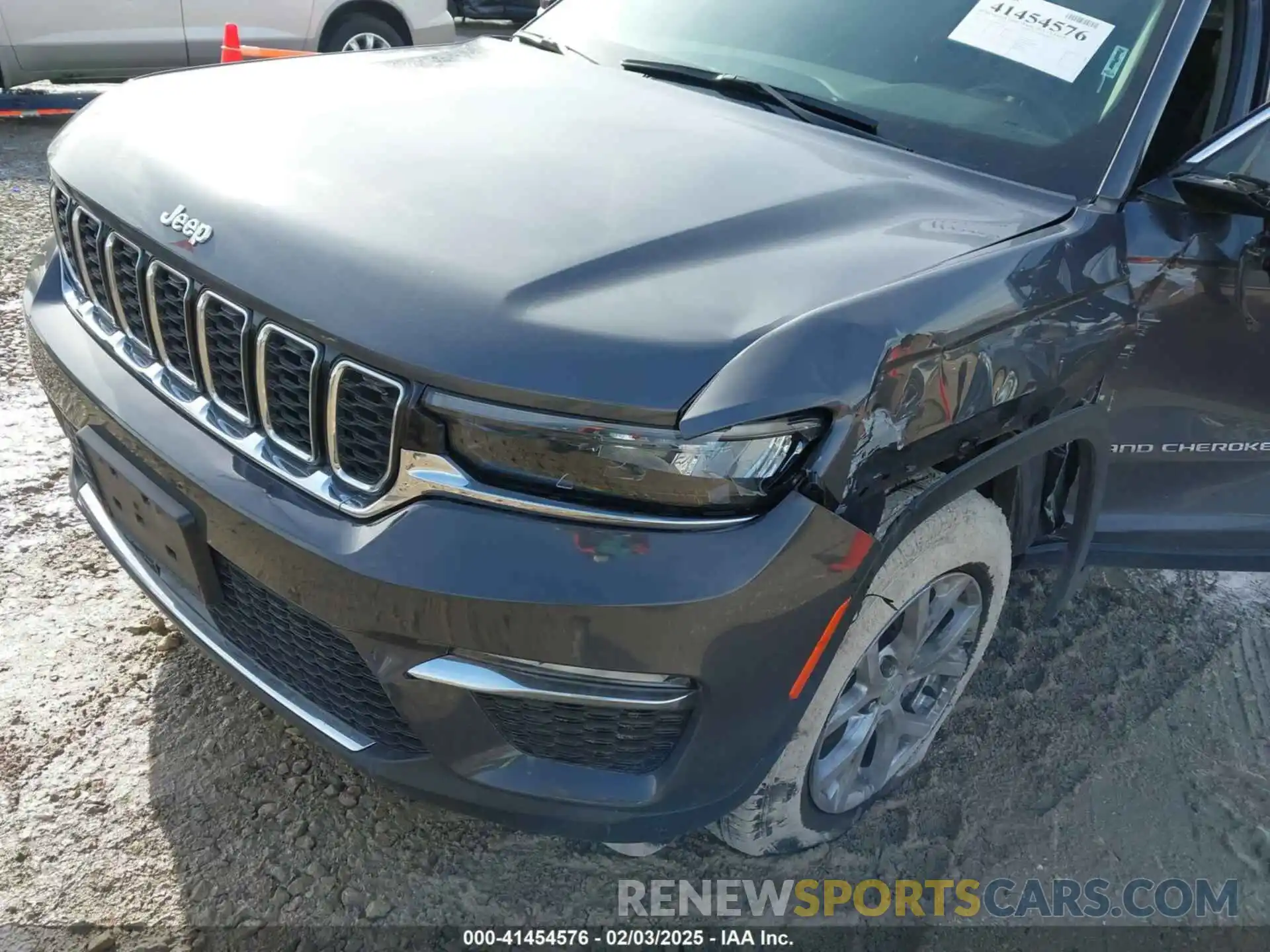 20 Photograph of a damaged car 1C4RJGBG7P8903118 JEEP GRAND CHEROKEE 2023