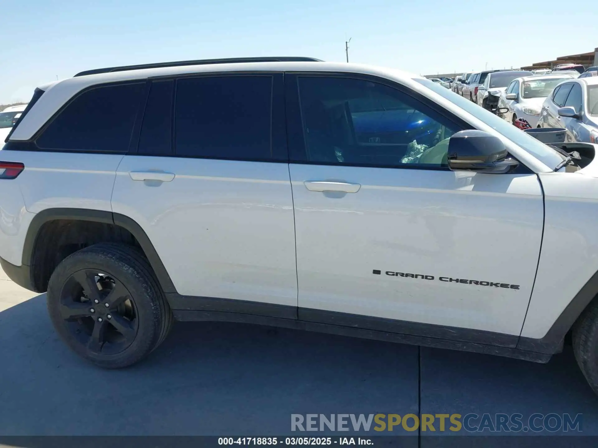 14 Photograph of a damaged car 1C4RJGBG9PC510072 JEEP GRAND CHEROKEE 2023