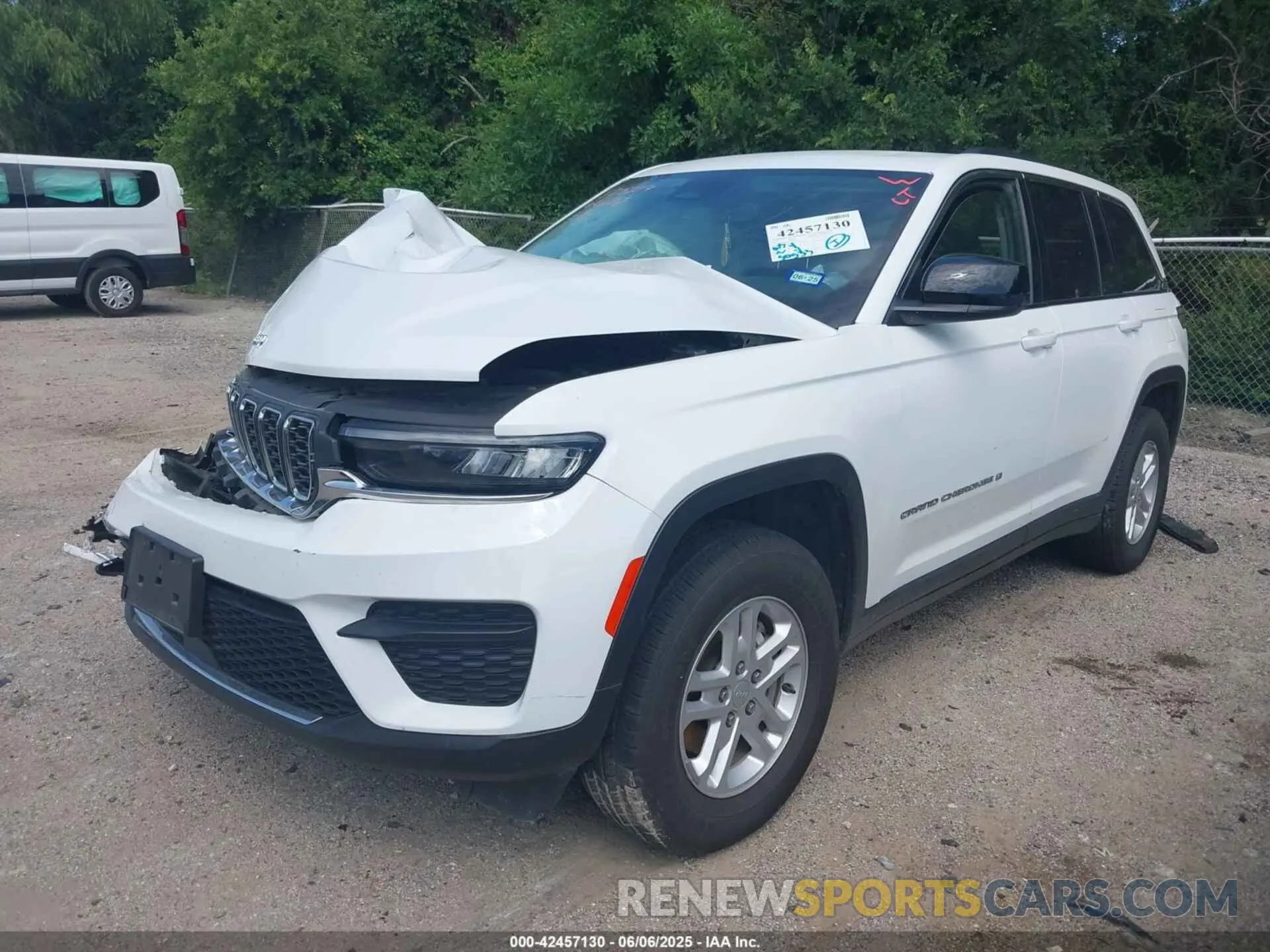 2 Photograph of a damaged car 1C4RJHAG1PC641102 JEEP GRAND CHEROKEE 2023