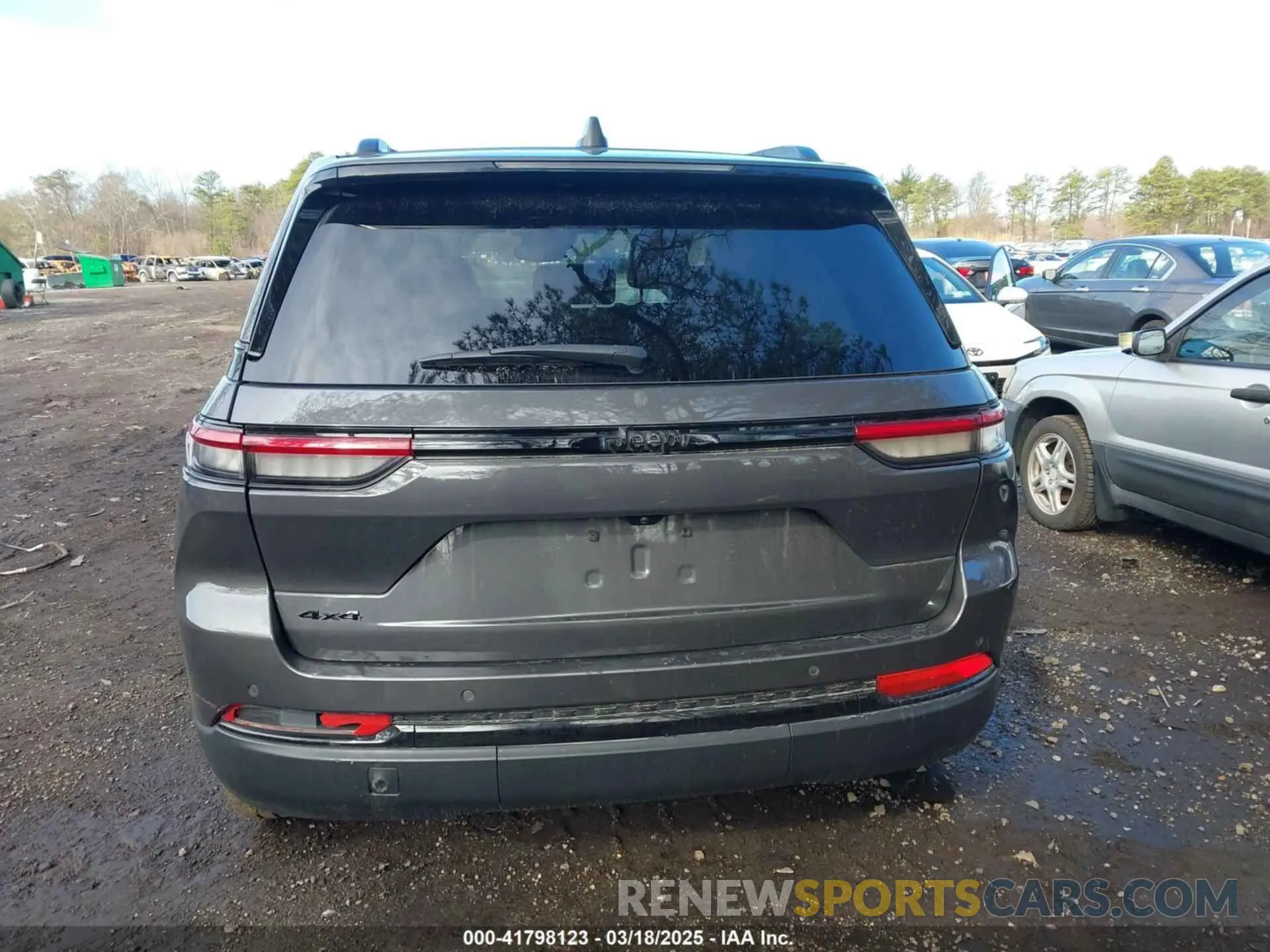 16 Photograph of a damaged car 1C4RJHAG3PC547500 JEEP GRAND CHEROKEE 2023