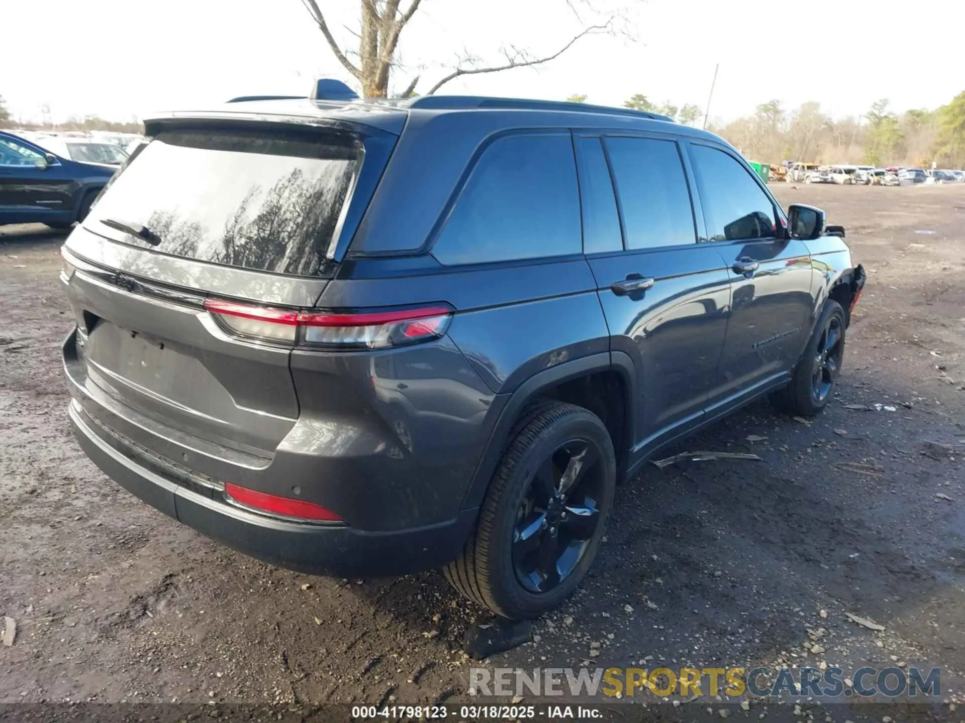 4 Photograph of a damaged car 1C4RJHAG3PC547500 JEEP GRAND CHEROKEE 2023