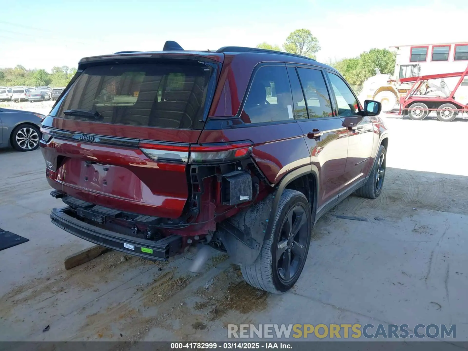 4 Photograph of a damaged car 1C4RJHAG4PC661182 JEEP GRAND CHEROKEE 2023
