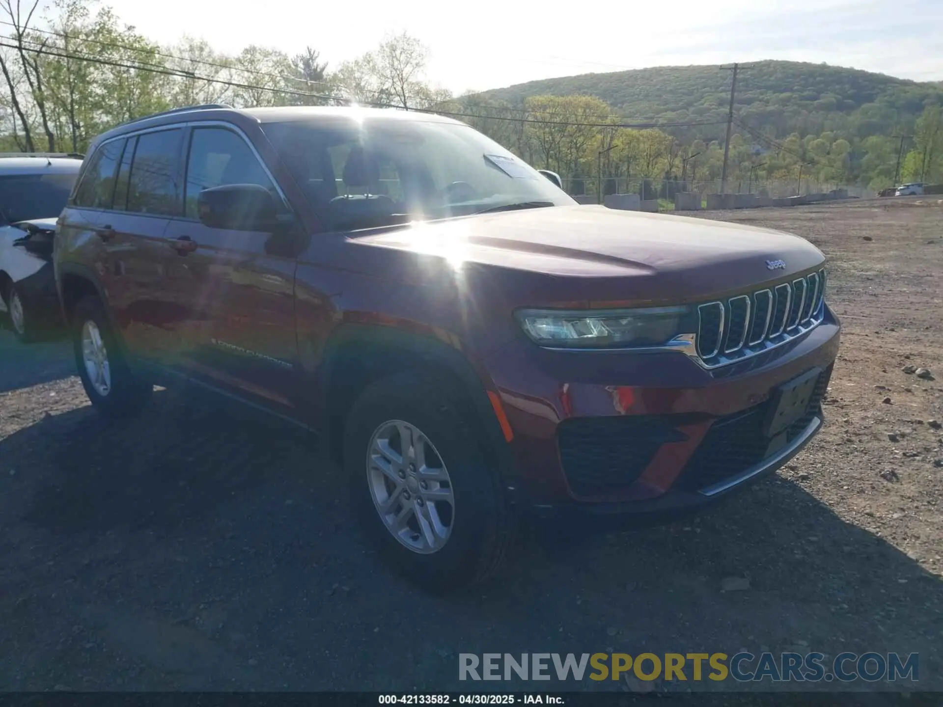 1 Photograph of a damaged car 1C4RJHAG6PC593502 JEEP GRAND CHEROKEE 2023