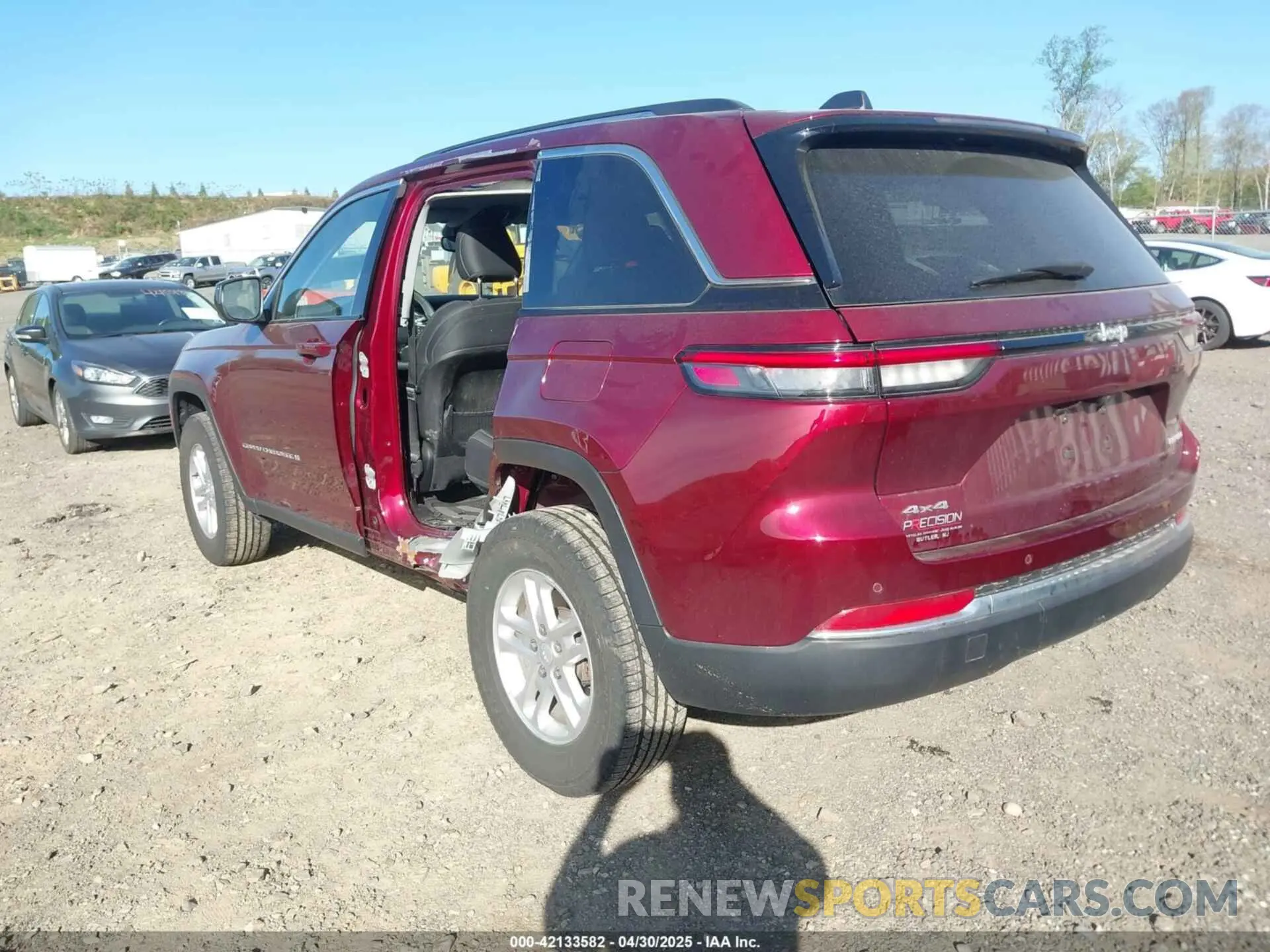 3 Photograph of a damaged car 1C4RJHAG6PC593502 JEEP GRAND CHEROKEE 2023