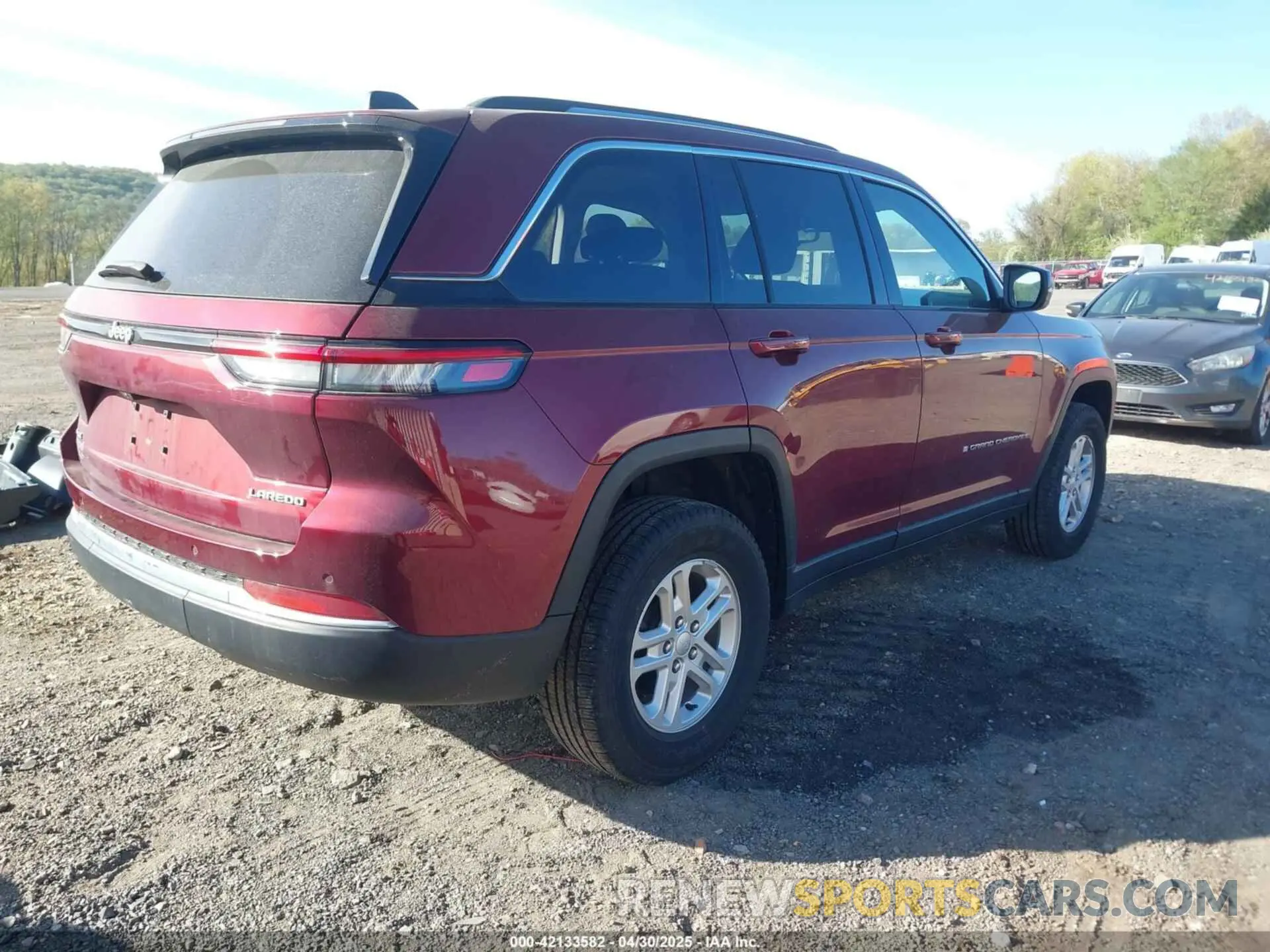 4 Photograph of a damaged car 1C4RJHAG6PC593502 JEEP GRAND CHEROKEE 2023