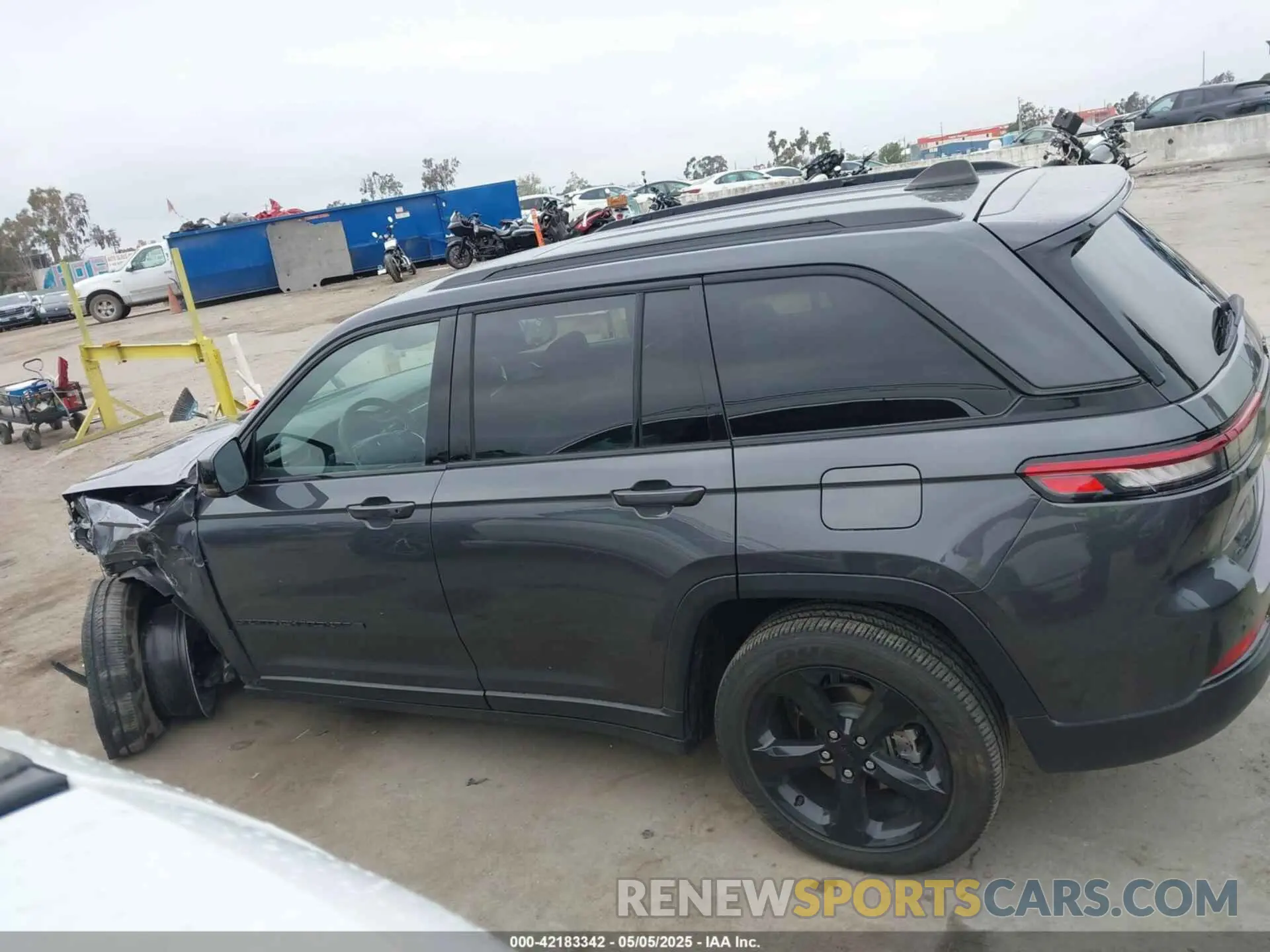 15 Photograph of a damaged car 1C4RJHAG7PC545975 JEEP GRAND CHEROKEE 2023