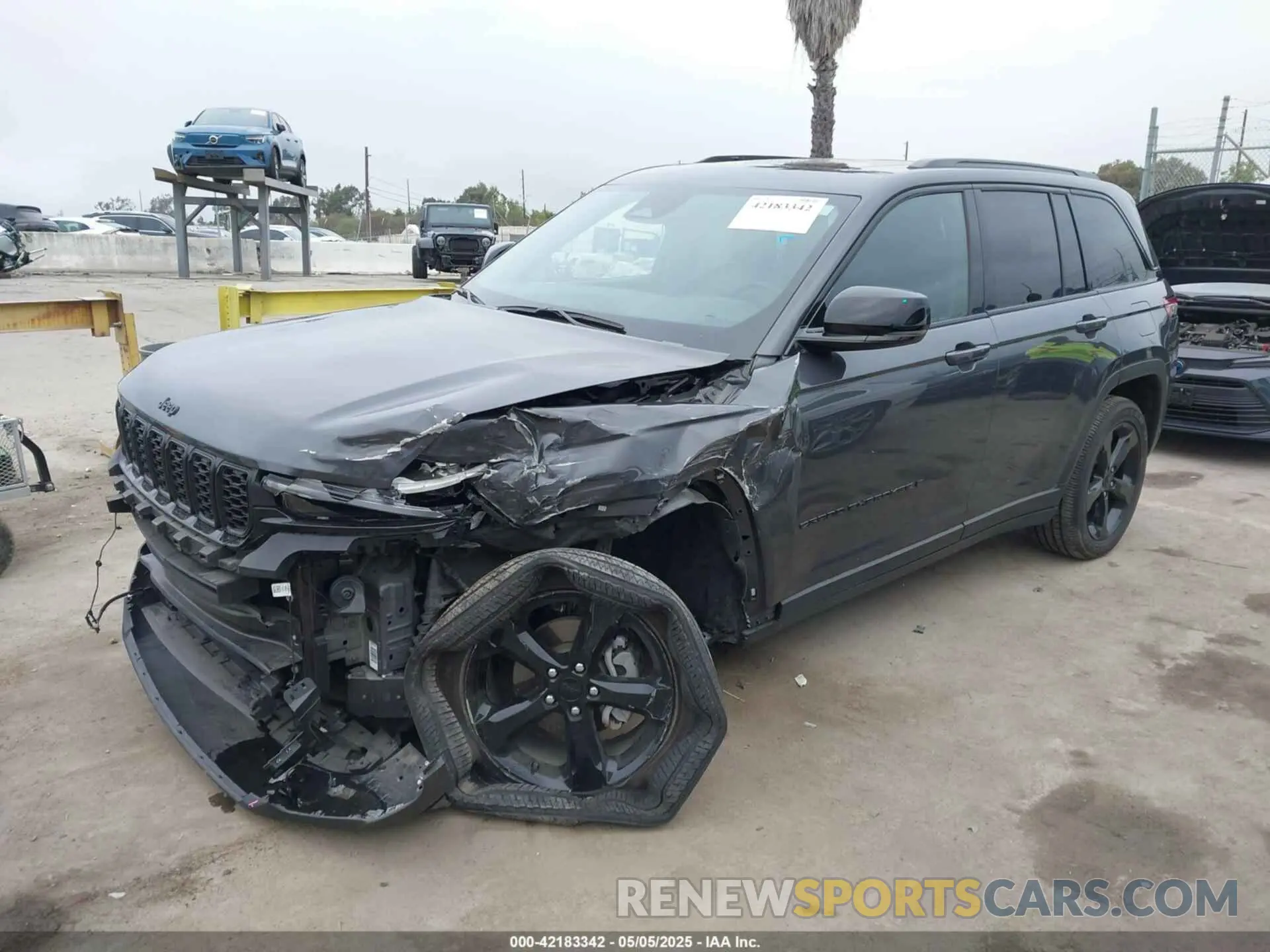 2 Photograph of a damaged car 1C4RJHAG7PC545975 JEEP GRAND CHEROKEE 2023