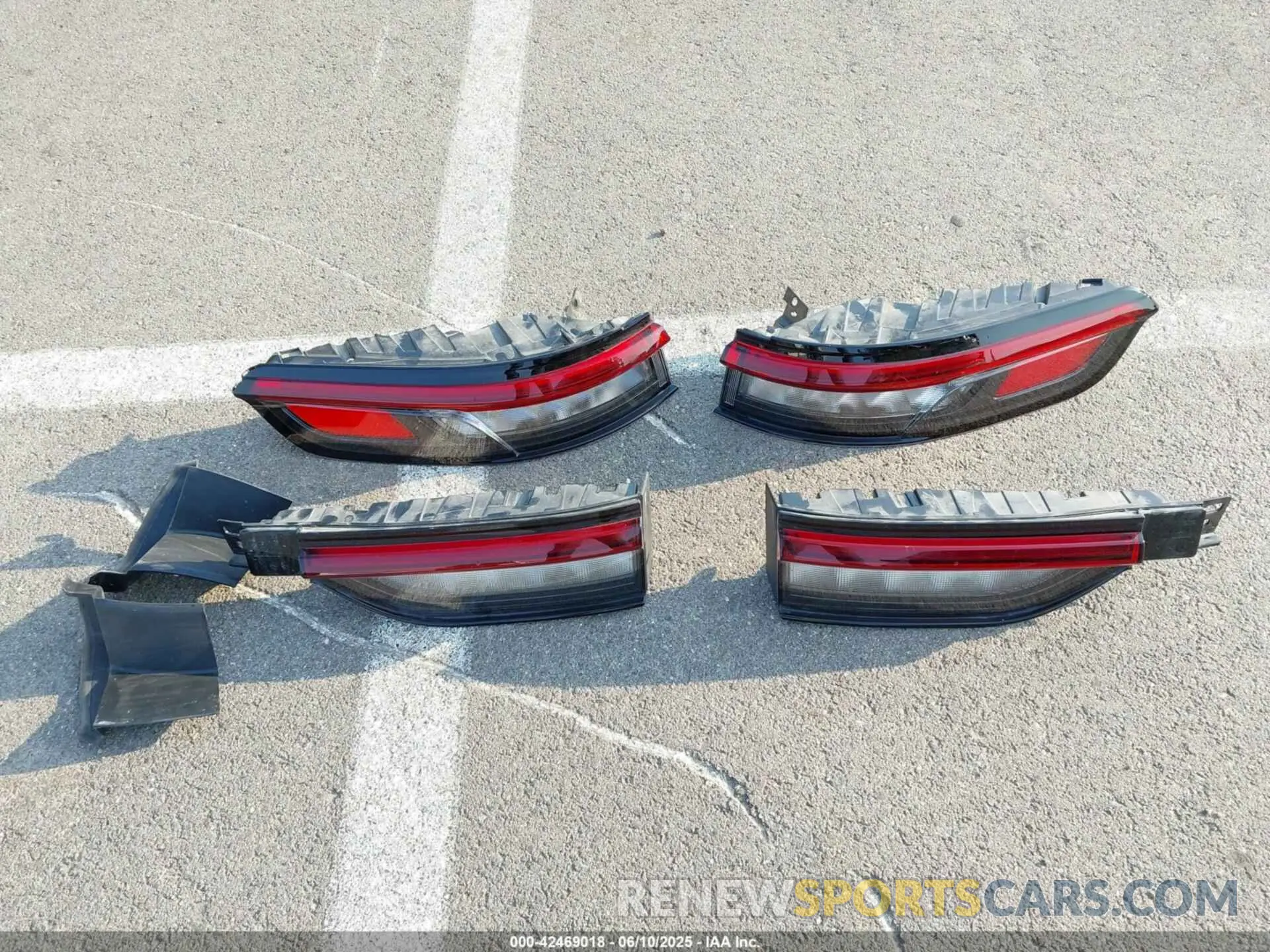 12 Photograph of a damaged car 1C4RJHAG7PC608850 JEEP GRAND CHEROKEE 2023