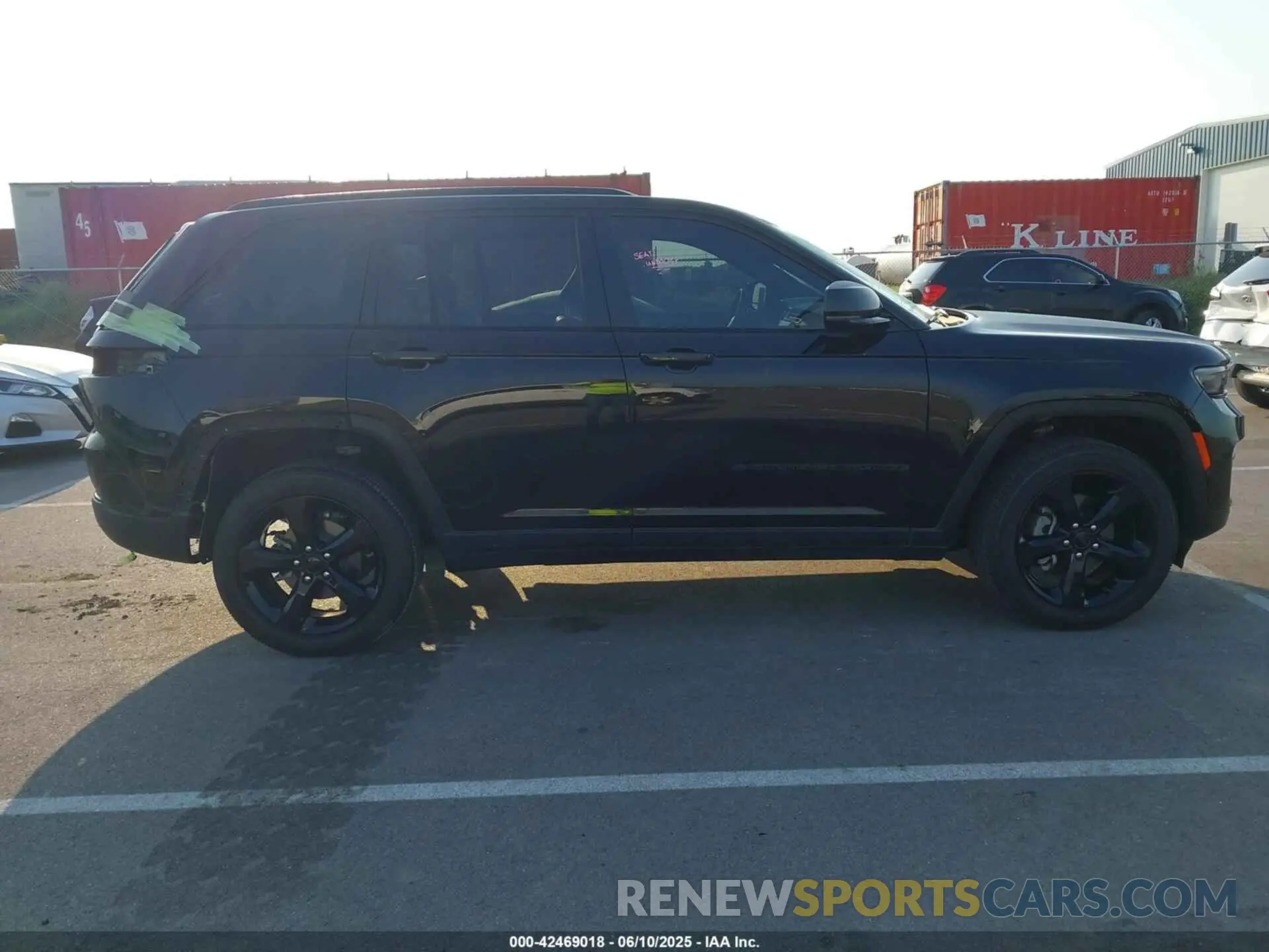 14 Photograph of a damaged car 1C4RJHAG7PC608850 JEEP GRAND CHEROKEE 2023