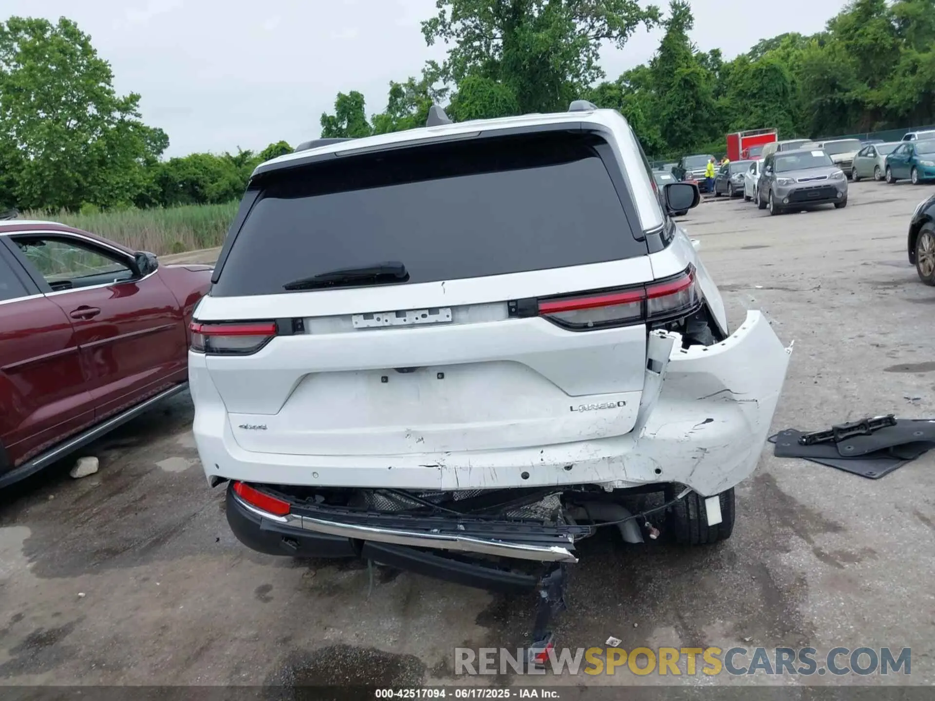16 Photograph of a damaged car 1C4RJHAG8PC529459 JEEP GRAND CHEROKEE 2023