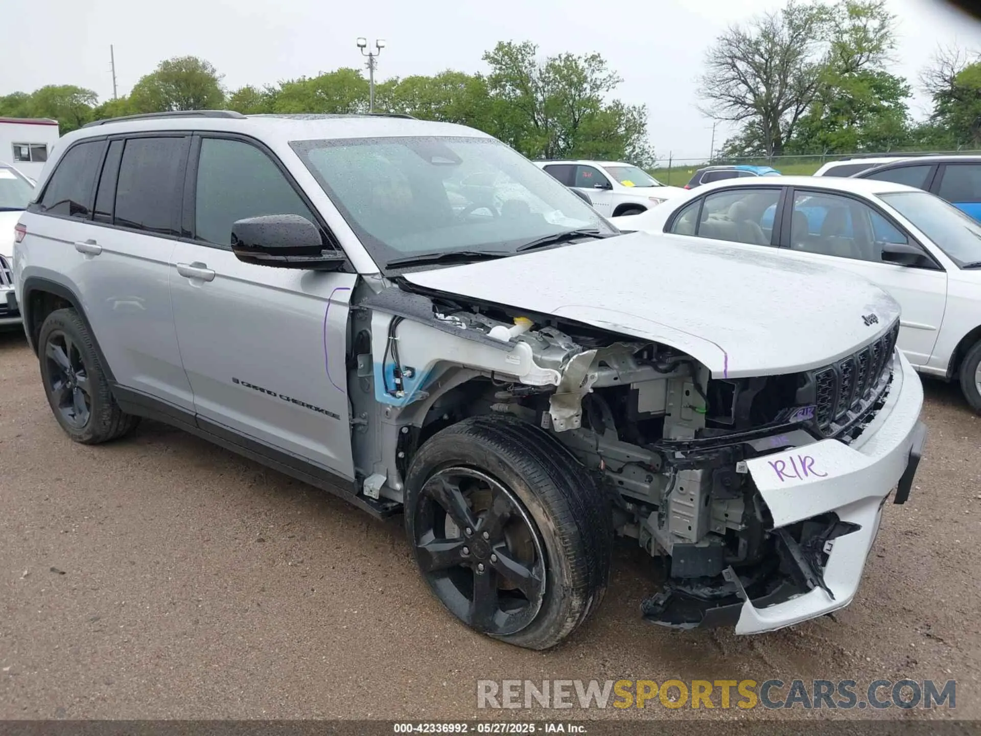 1 Photograph of a damaged car 1C4RJHAG8PC611840 JEEP GRAND CHEROKEE 2023