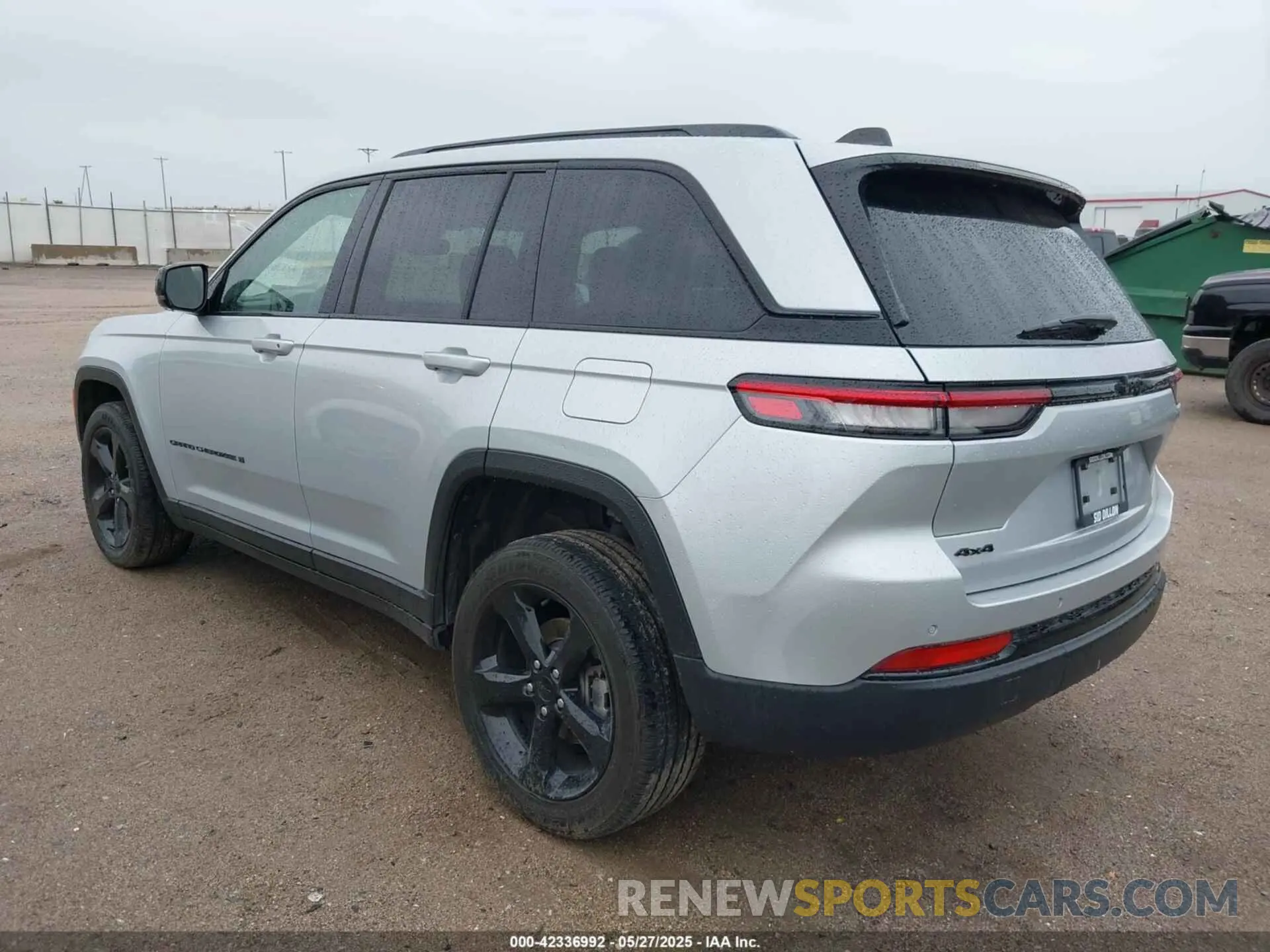 3 Photograph of a damaged car 1C4RJHAG8PC611840 JEEP GRAND CHEROKEE 2023