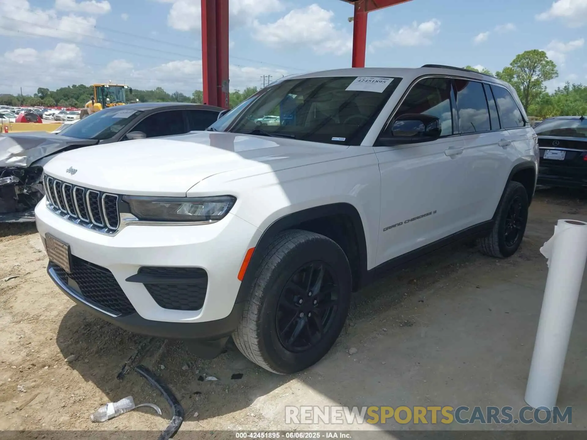 2 Photograph of a damaged car 1C4RJHAG8PC670600 JEEP GRAND CHEROKEE 2023