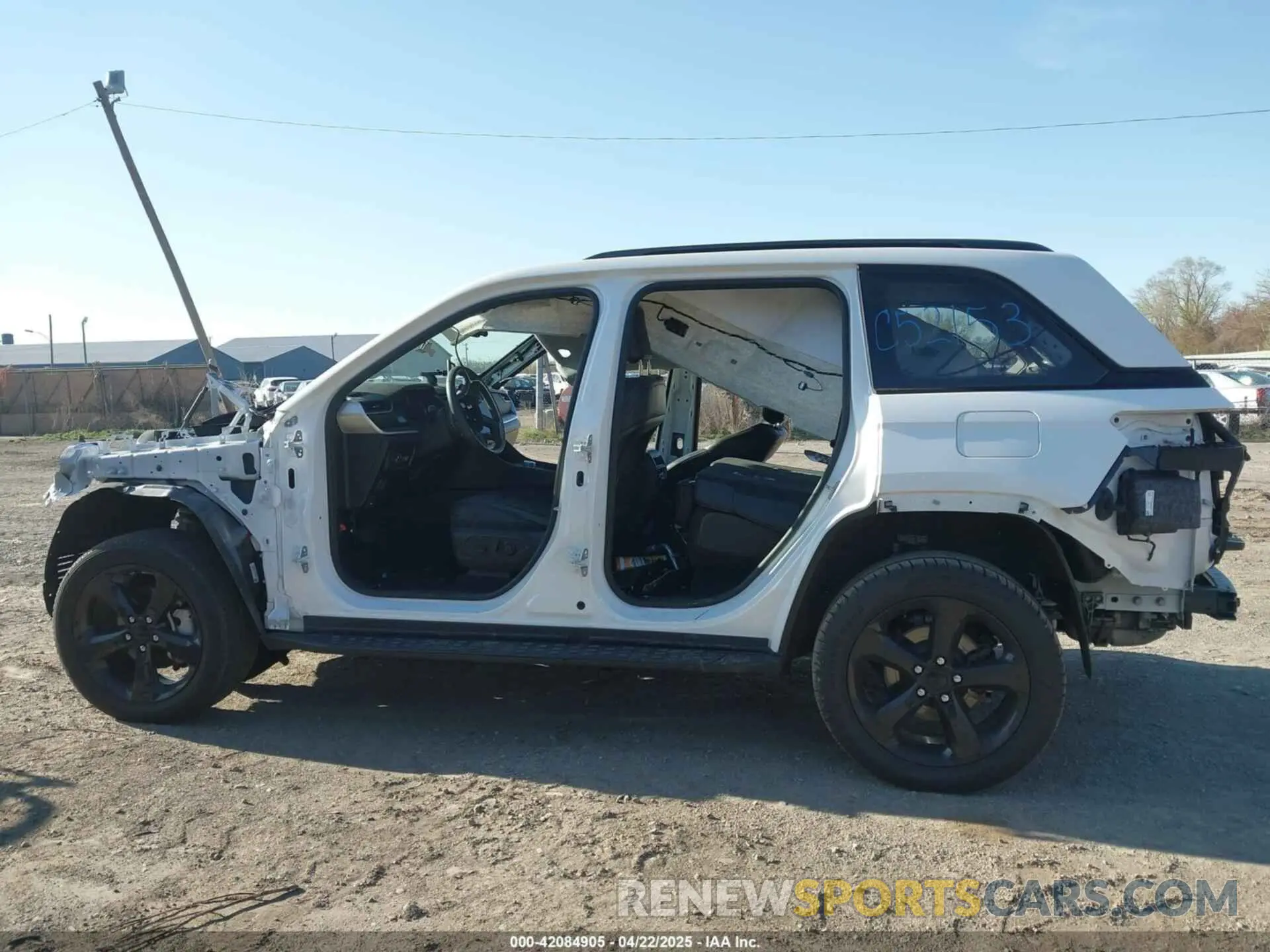 13 Photograph of a damaged car 1C4RJHBG2PC521534 JEEP GRAND CHEROKEE 2023