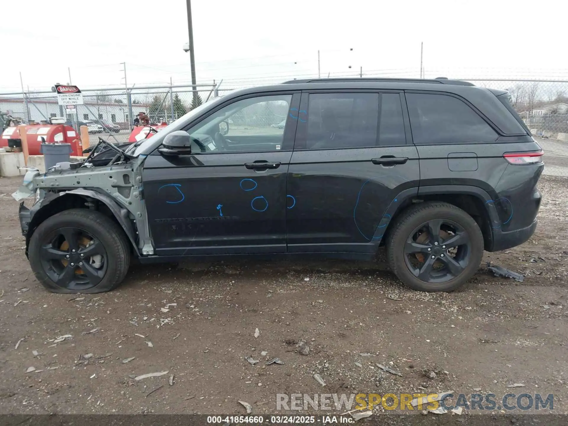 15 Photograph of a damaged car 1C4RJHBG3P8844297 JEEP GRAND CHEROKEE 2023