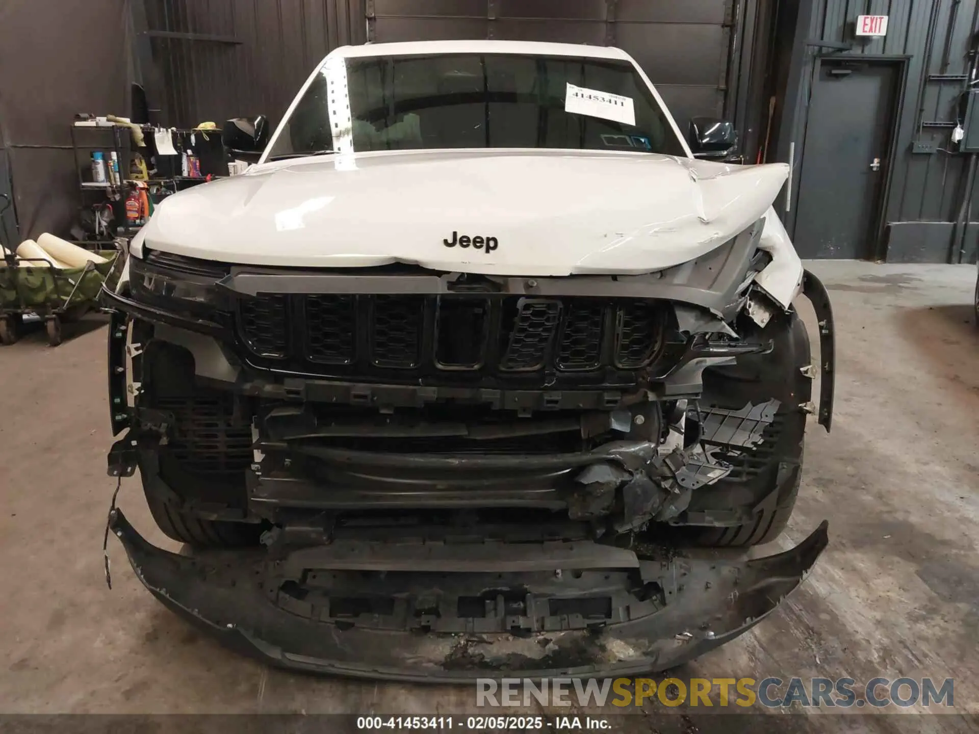 13 Photograph of a damaged car 1C4RJHBG3PC504354 JEEP GRAND CHEROKEE 2023