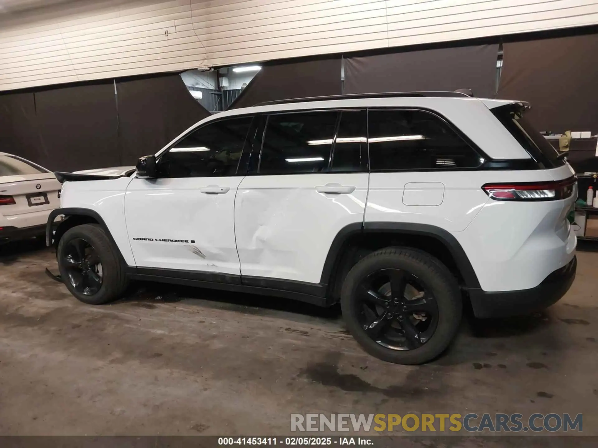 15 Photograph of a damaged car 1C4RJHBG3PC504354 JEEP GRAND CHEROKEE 2023