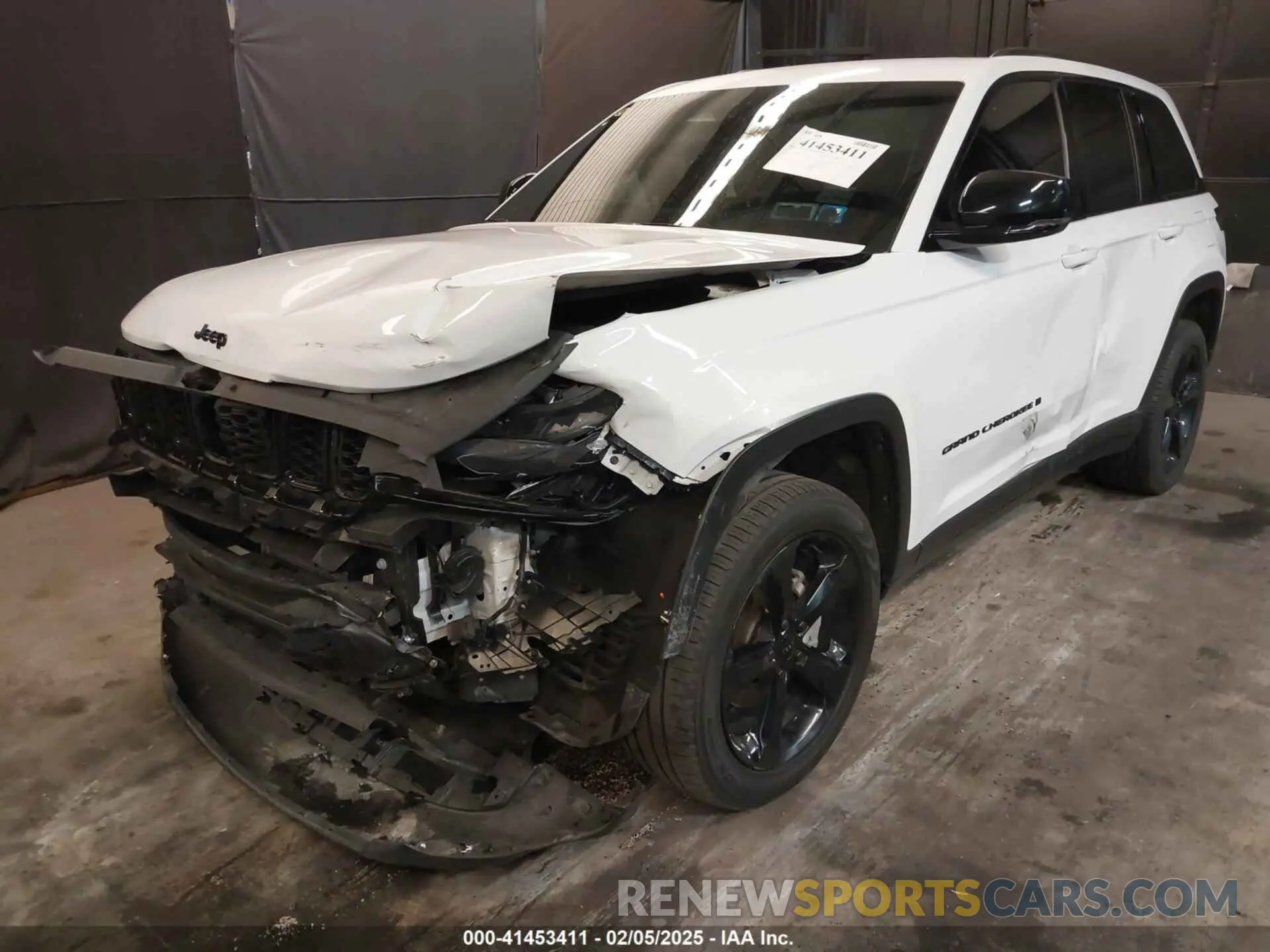 2 Photograph of a damaged car 1C4RJHBG3PC504354 JEEP GRAND CHEROKEE 2023