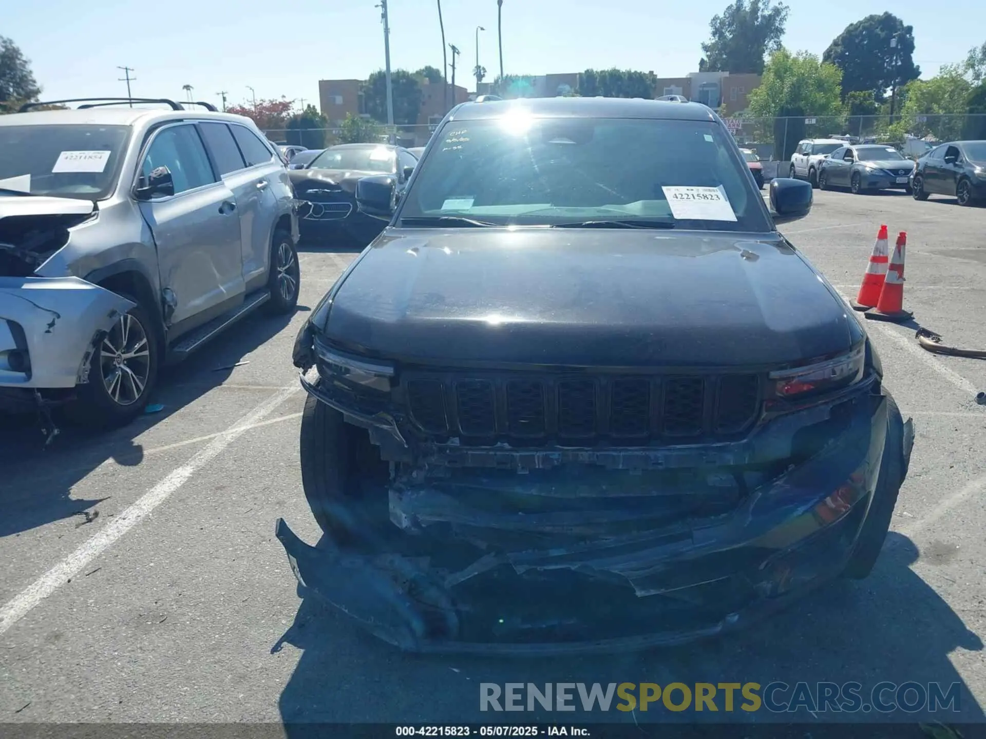 12 Photograph of a damaged car 1C4RJHBG3PC569205 JEEP GRAND CHEROKEE 2023