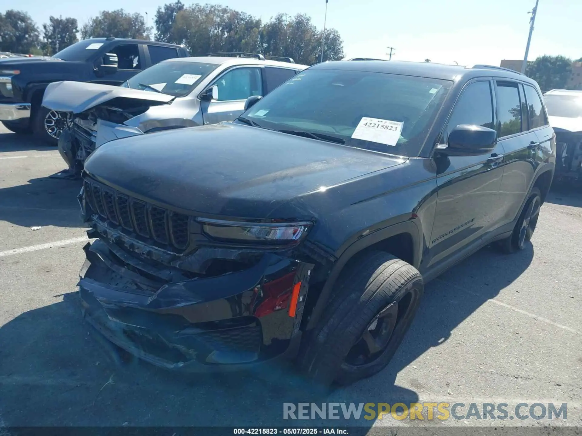 2 Photograph of a damaged car 1C4RJHBG3PC569205 JEEP GRAND CHEROKEE 2023