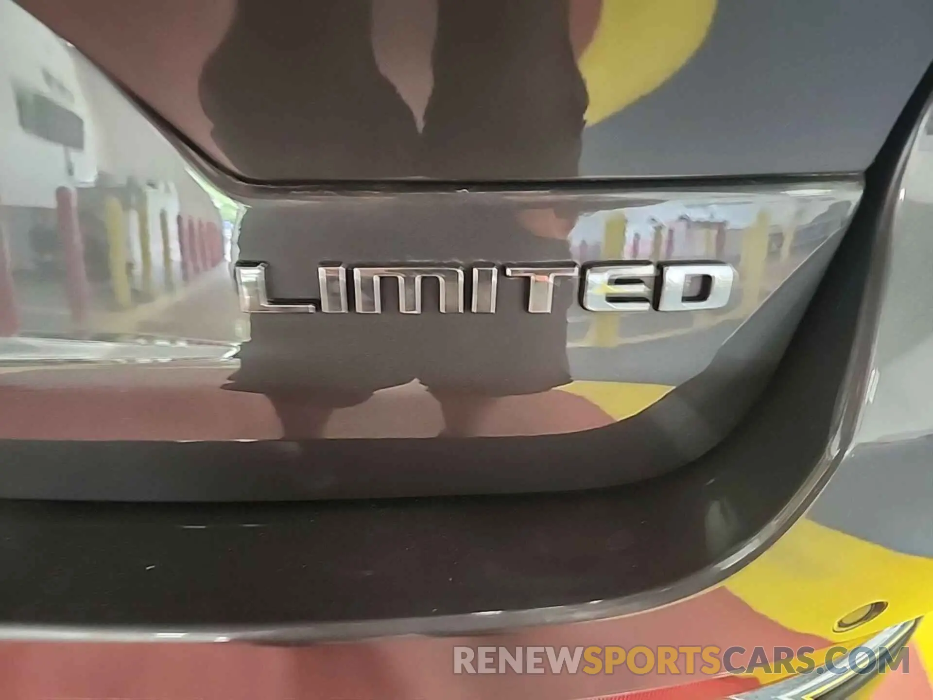 1 Photograph of a damaged car 1C4RJHBG3PC587719 JEEP GRAND CHEROKEE 2023