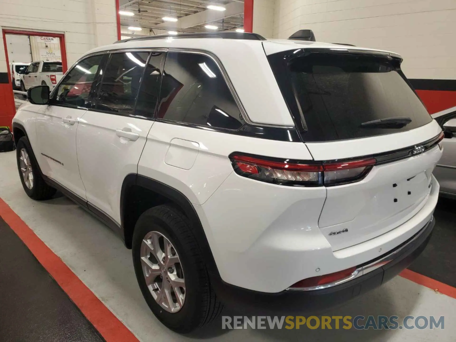15 Photograph of a damaged car 1C4RJHBG6PC512142 JEEP GRAND CHEROKEE 2023
