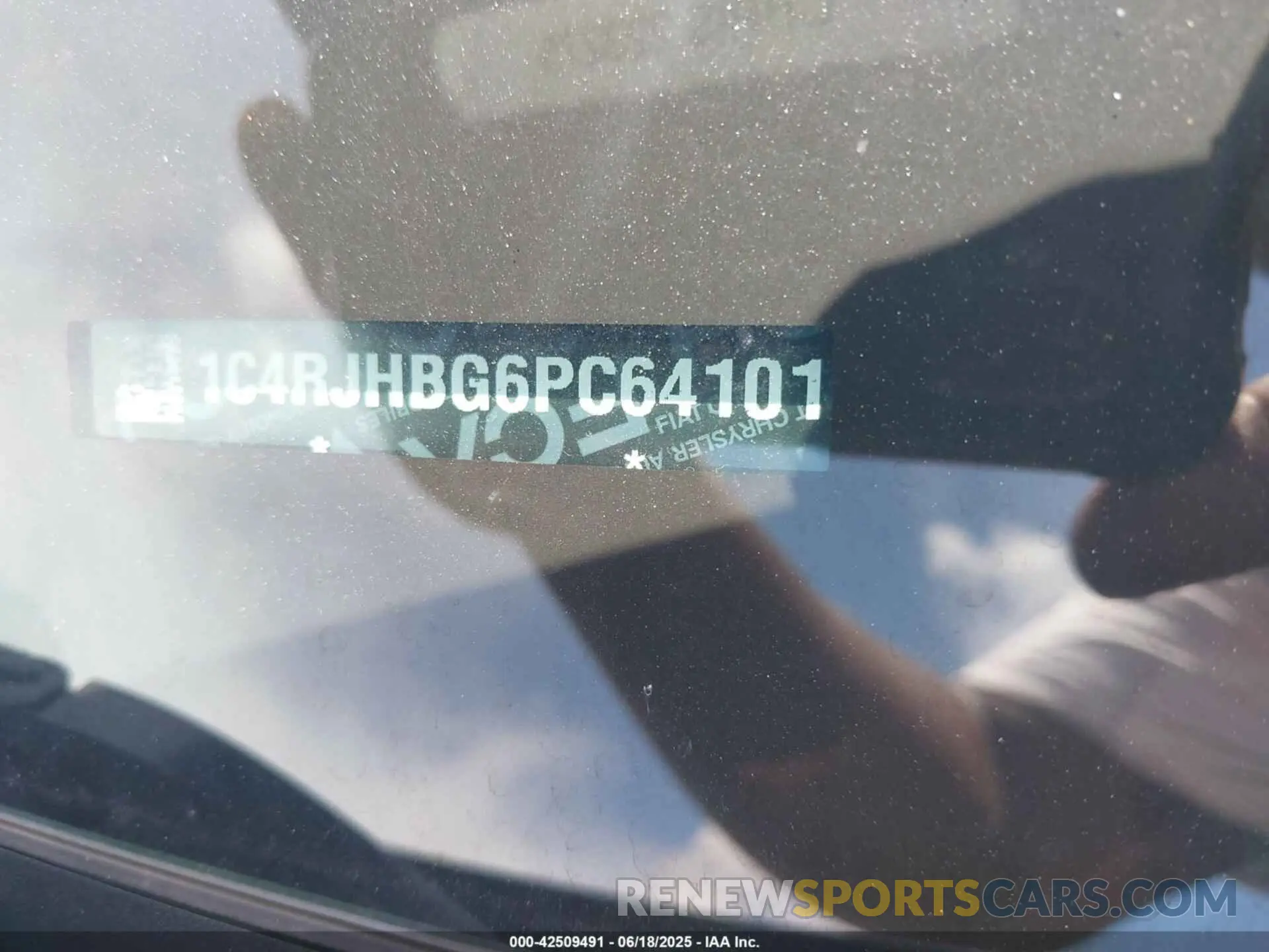9 Photograph of a damaged car 1C4RJHBG6PC641014 JEEP GRAND CHEROKEE 2023