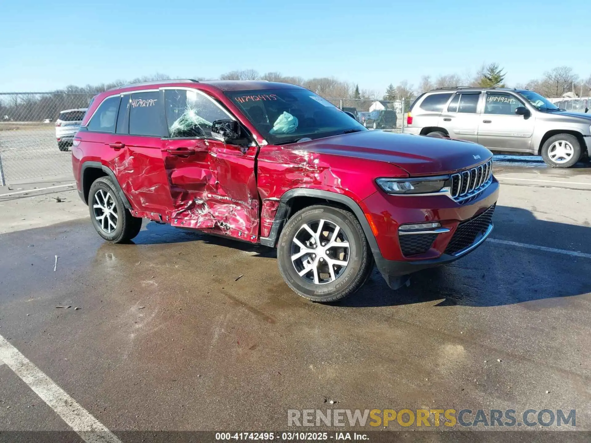 1 Photograph of a damaged car 1C4RJHBG7PC536384 JEEP GRAND CHEROKEE 2023