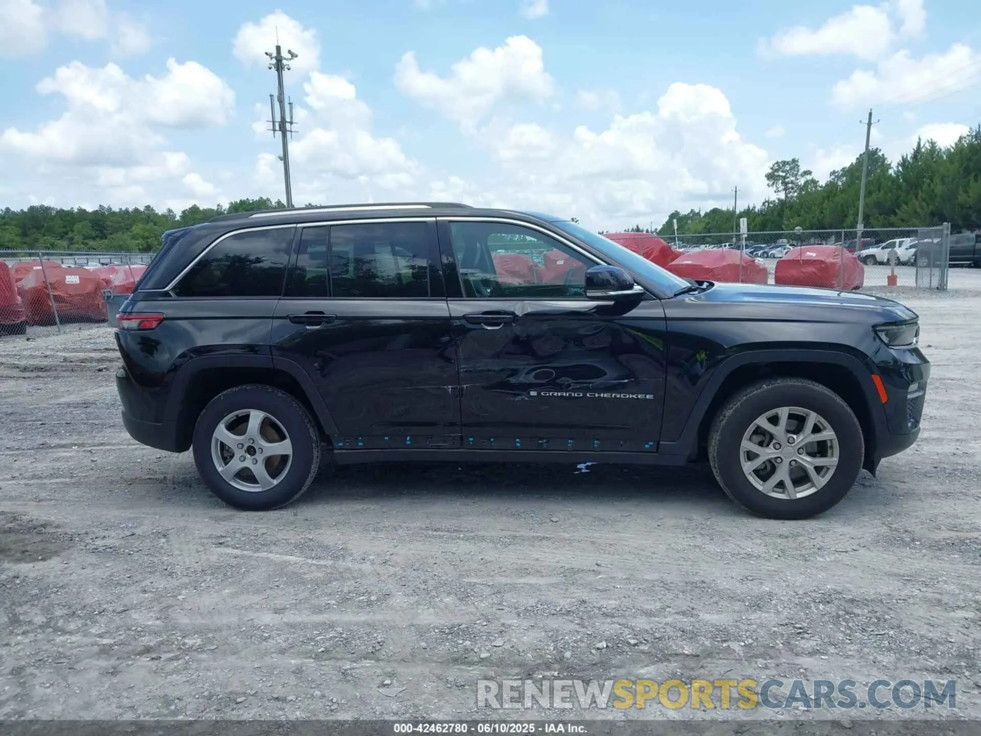 13 Photograph of a damaged car 1C4RJHBG8PC525457 JEEP GRAND CHEROKEE 2023