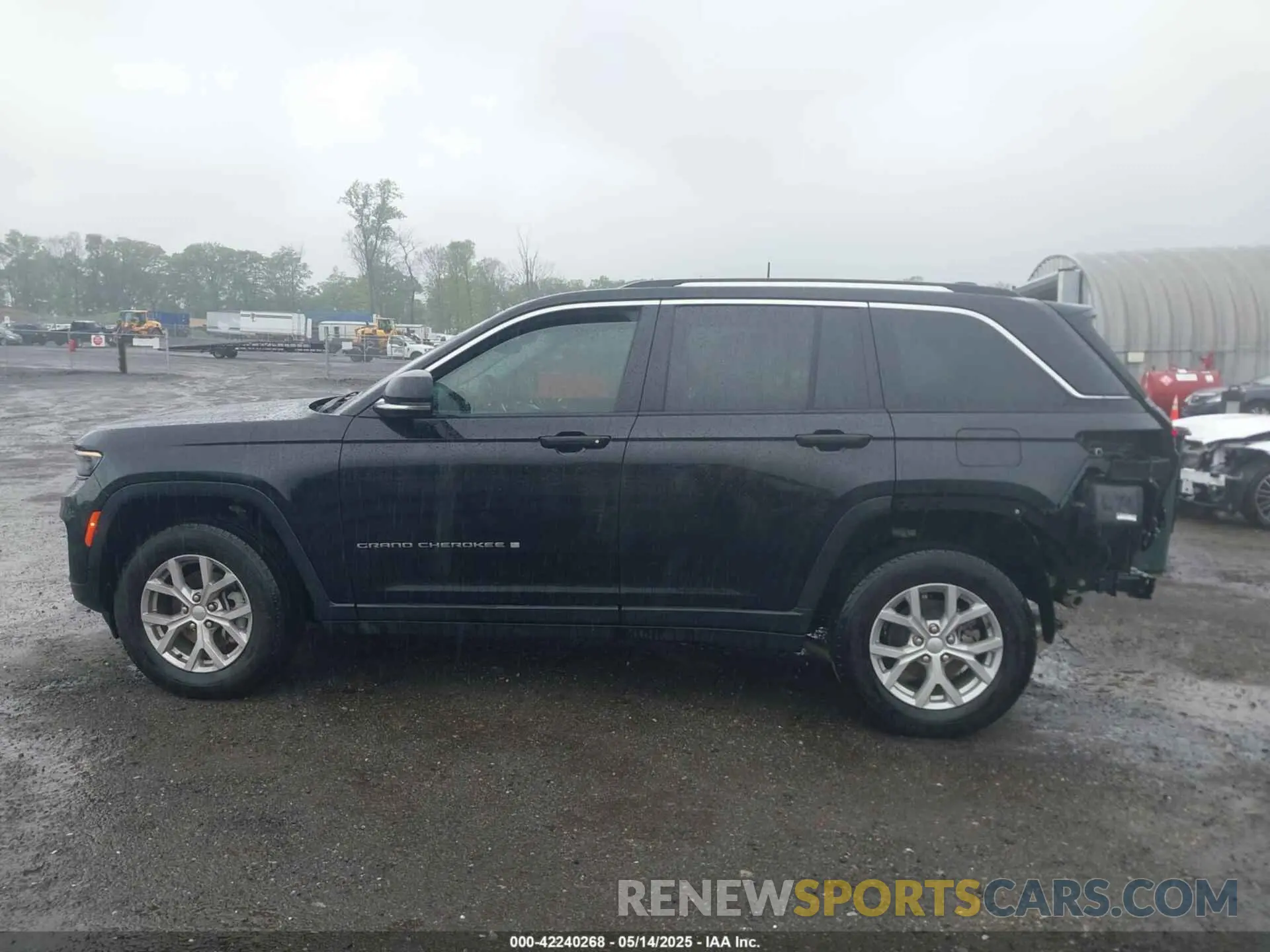 15 Photograph of a damaged car 1C4RJHBG8PC606569 JEEP GRAND CHEROKEE 2023