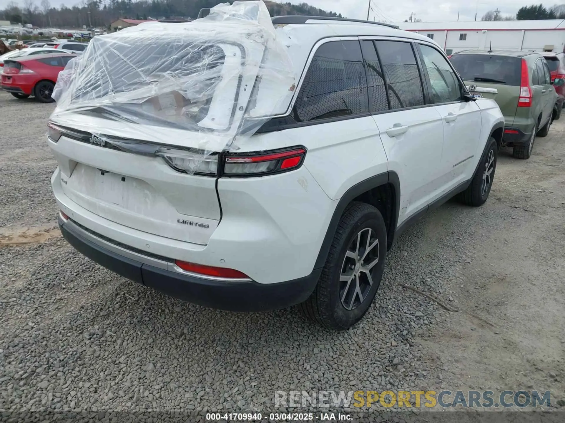 4 Photograph of a damaged car 1C4RJHBGXPC580878 JEEP GRAND CHEROKEE 2023