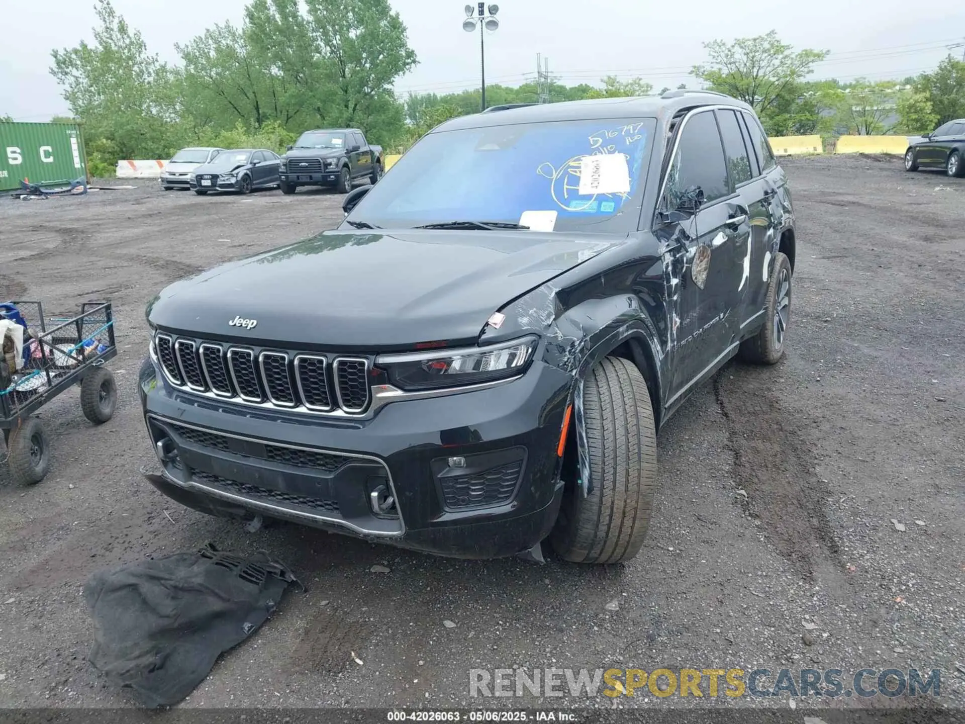 2 Photograph of a damaged car 1C4RJHDG2PC516797 JEEP GRAND CHEROKEE 2023