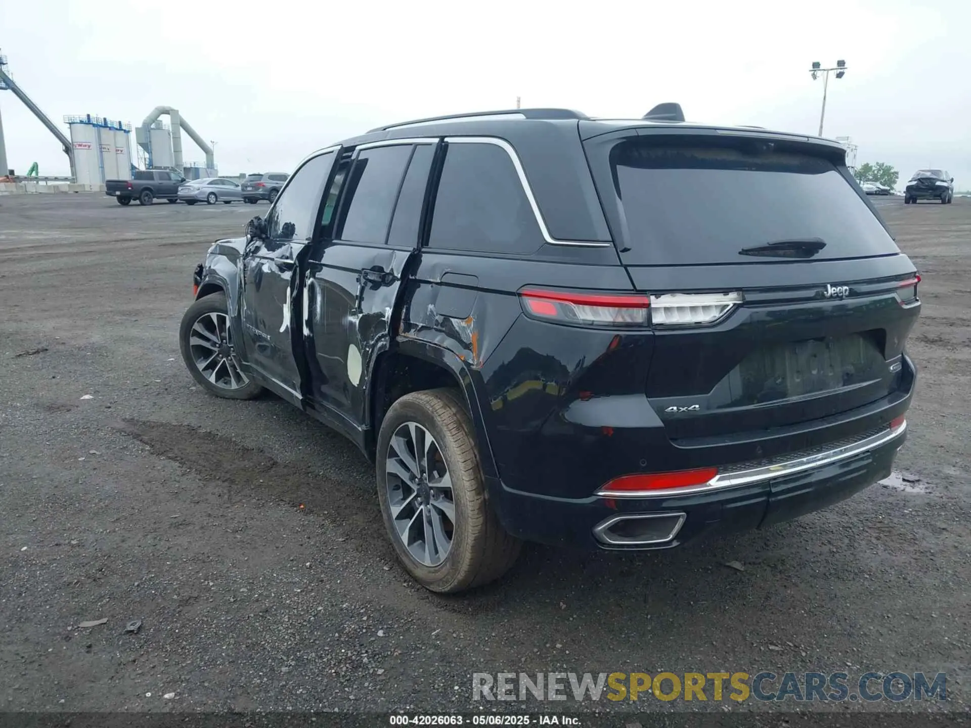 3 Photograph of a damaged car 1C4RJHDG2PC516797 JEEP GRAND CHEROKEE 2023