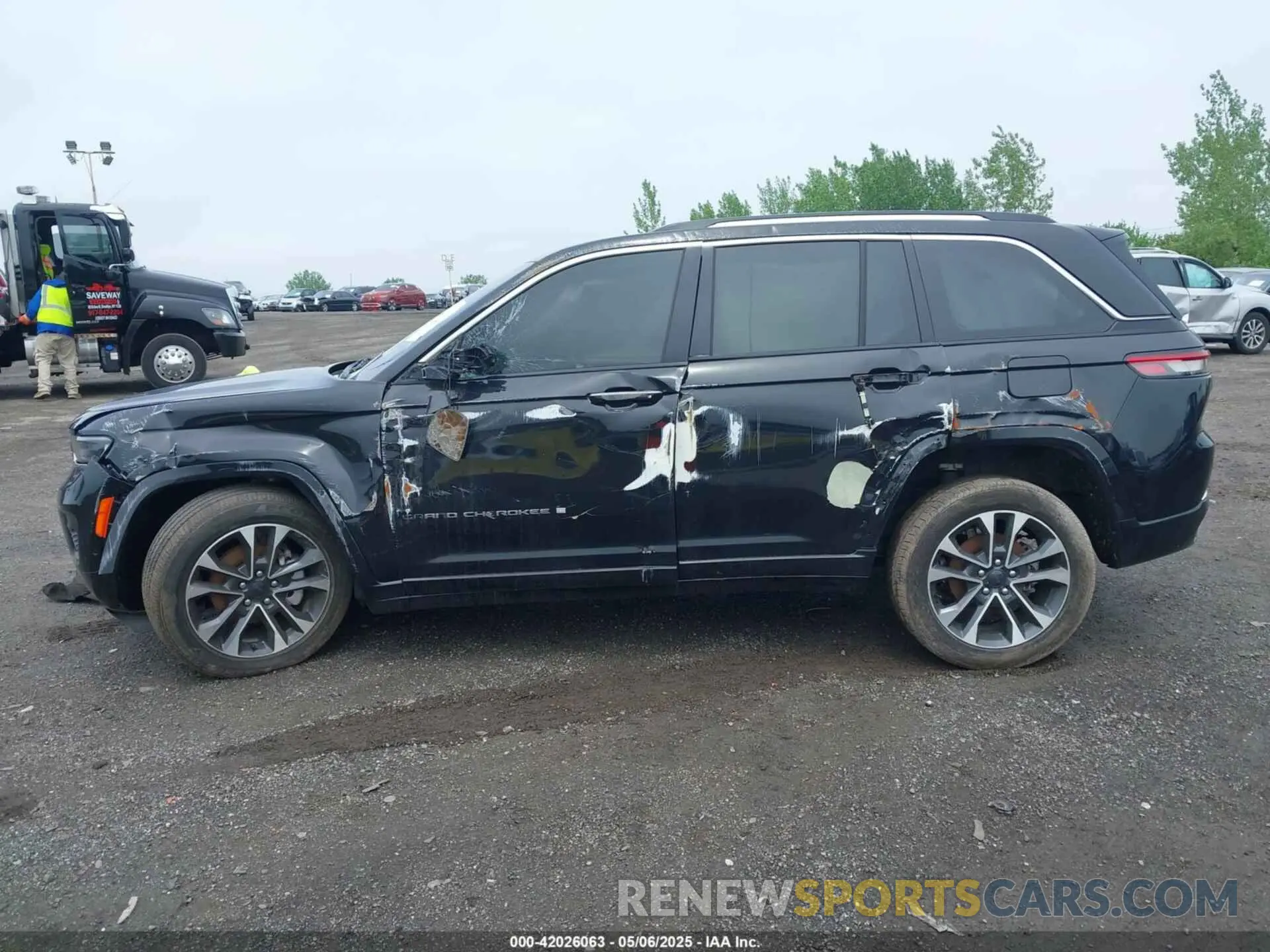 6 Photograph of a damaged car 1C4RJHDG2PC516797 JEEP GRAND CHEROKEE 2023