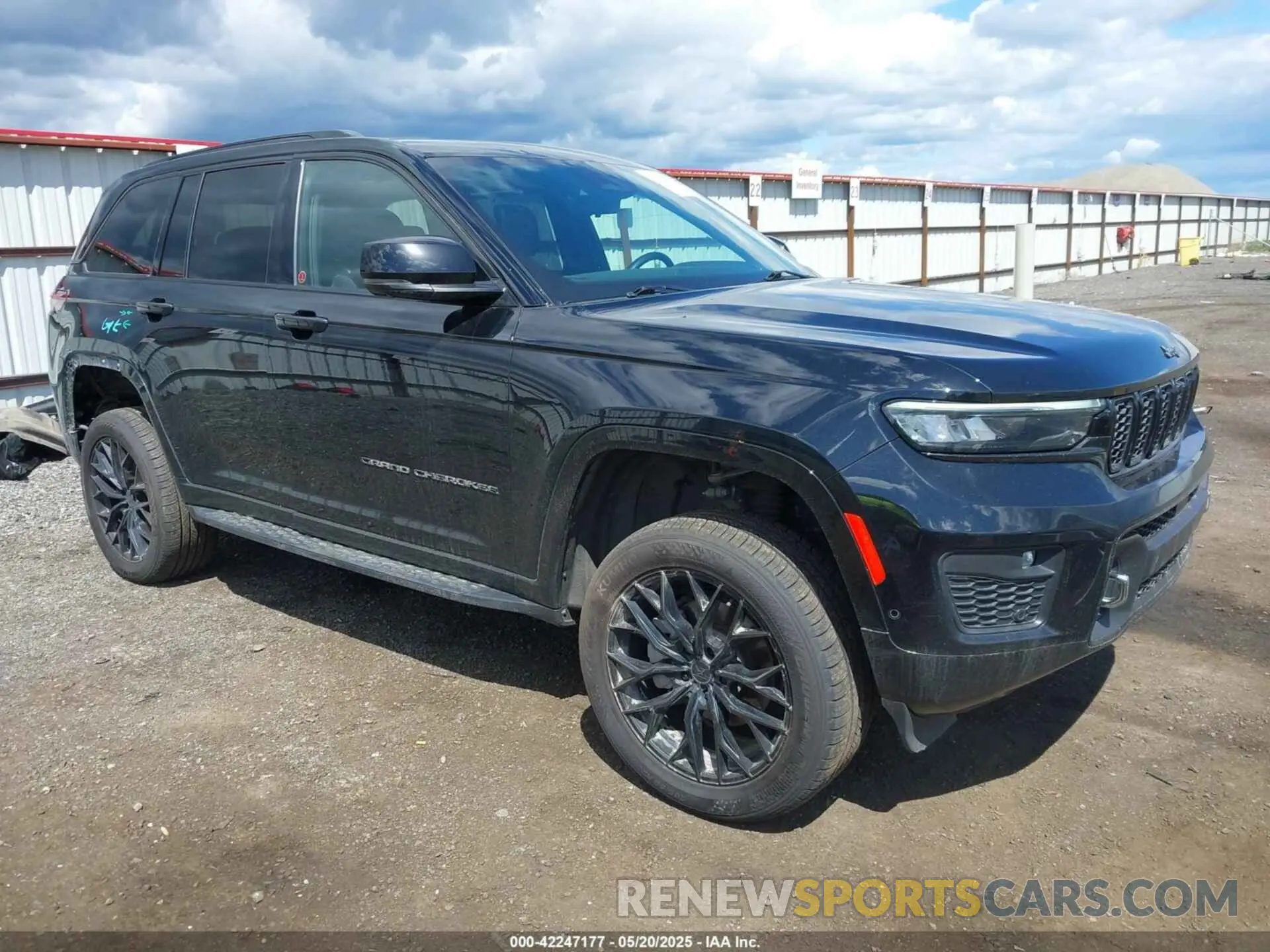 1 Photograph of a damaged car 1C4RJHDG2PC526889 JEEP GRAND CHEROKEE 2023