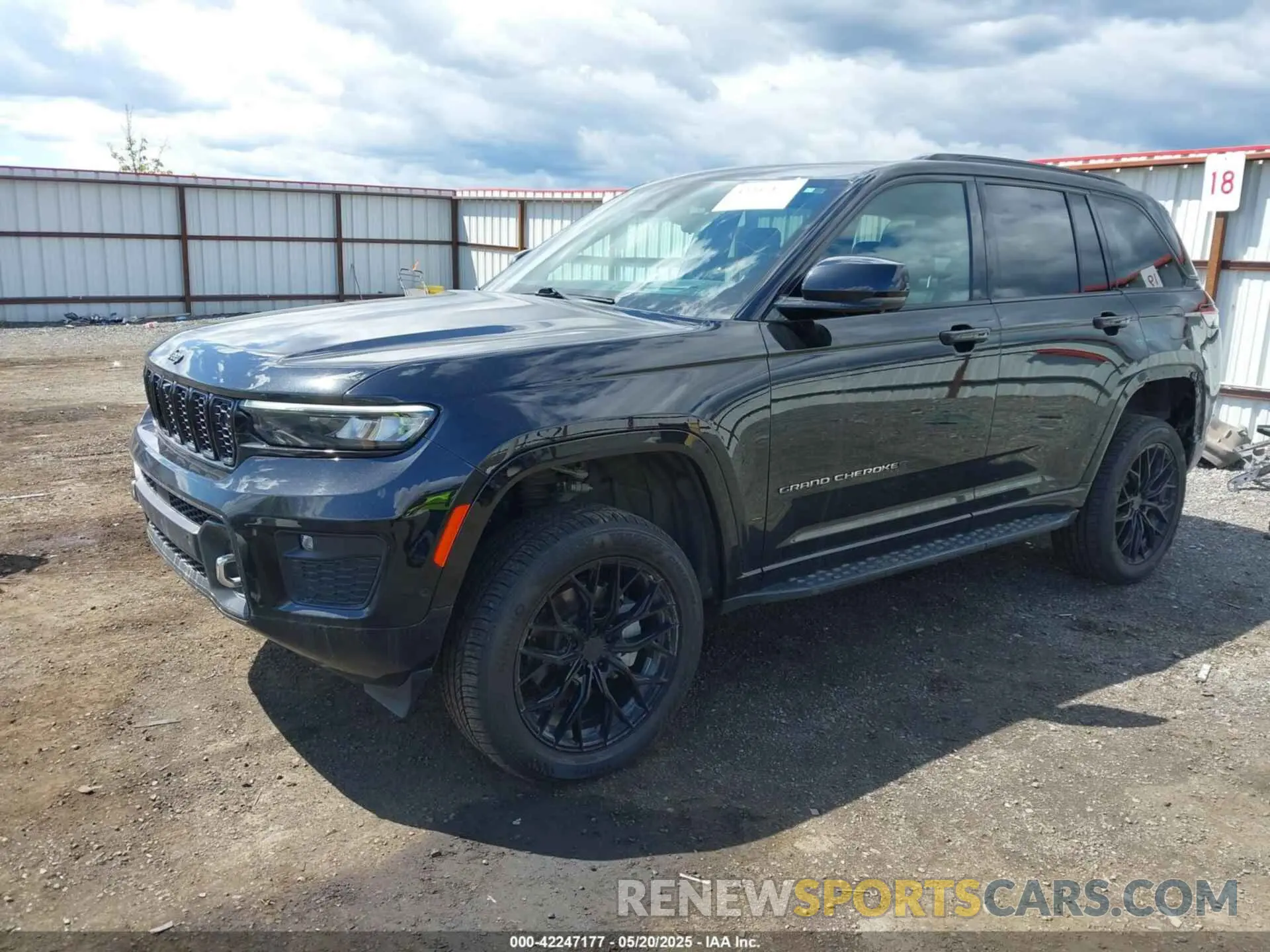 2 Photograph of a damaged car 1C4RJHDG2PC526889 JEEP GRAND CHEROKEE 2023