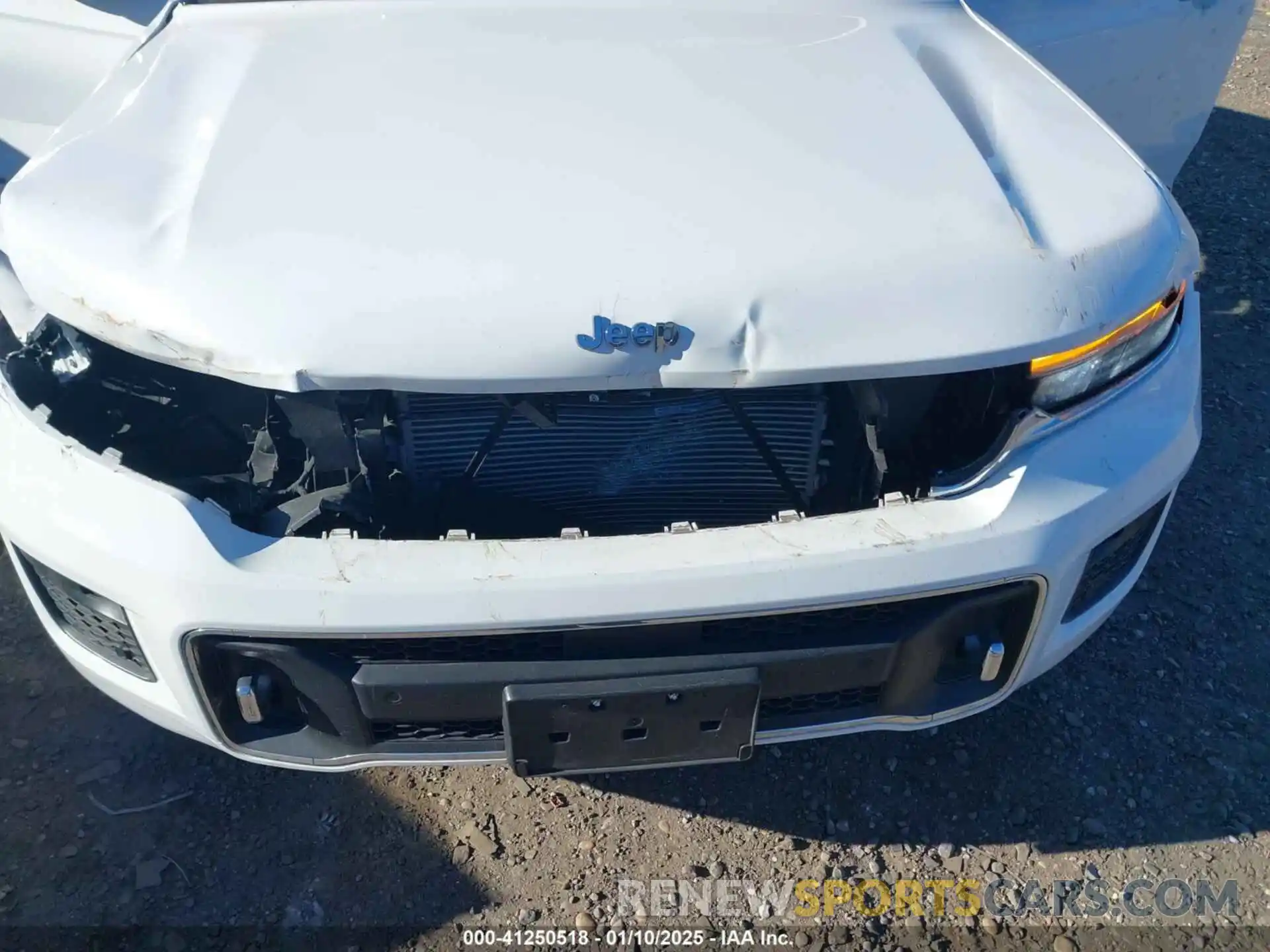 6 Photograph of a damaged car 1C4RJHDG3PC508742 JEEP GRAND CHEROKEE 2023